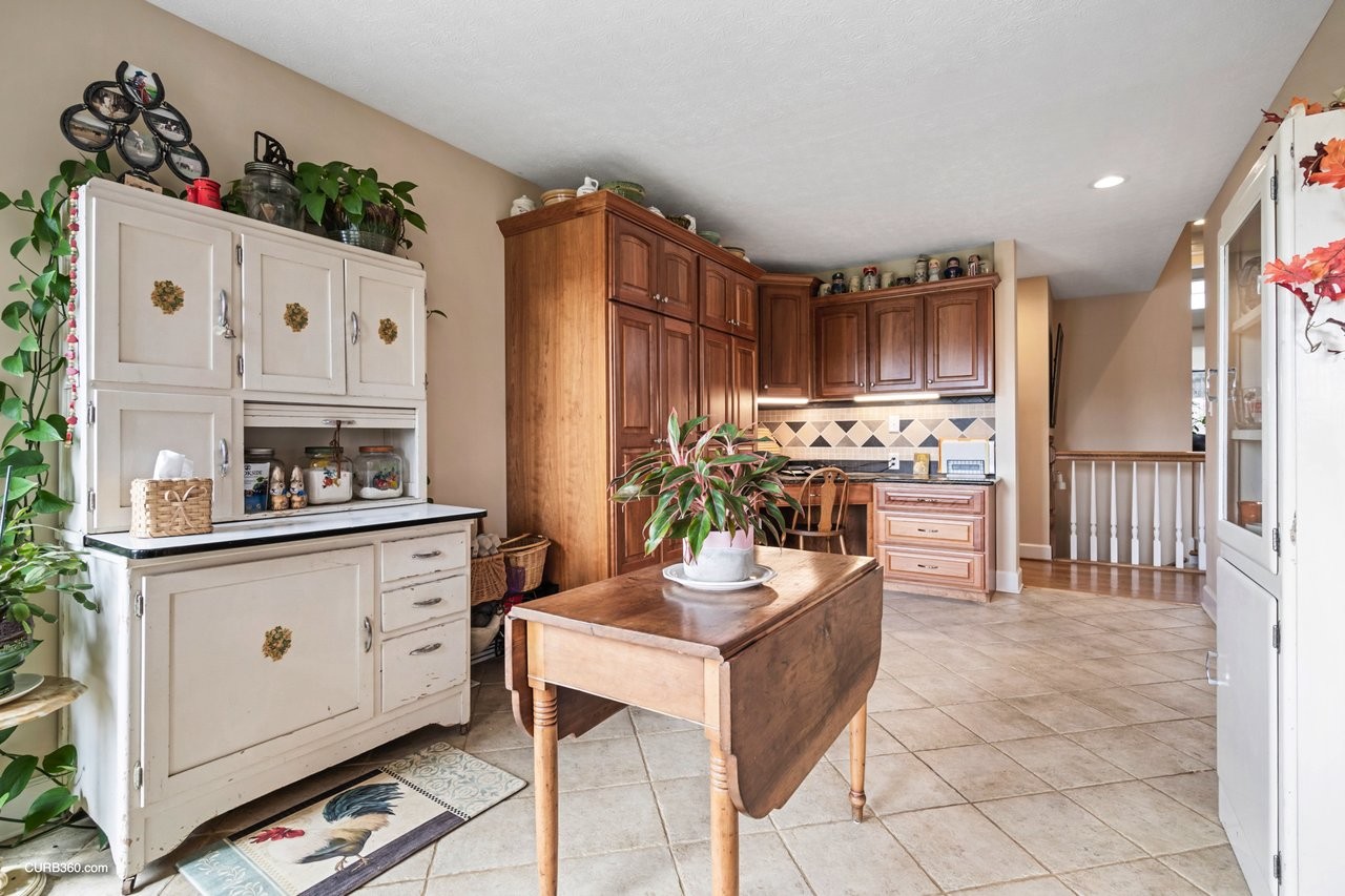 3055 Quisenberry Ln
