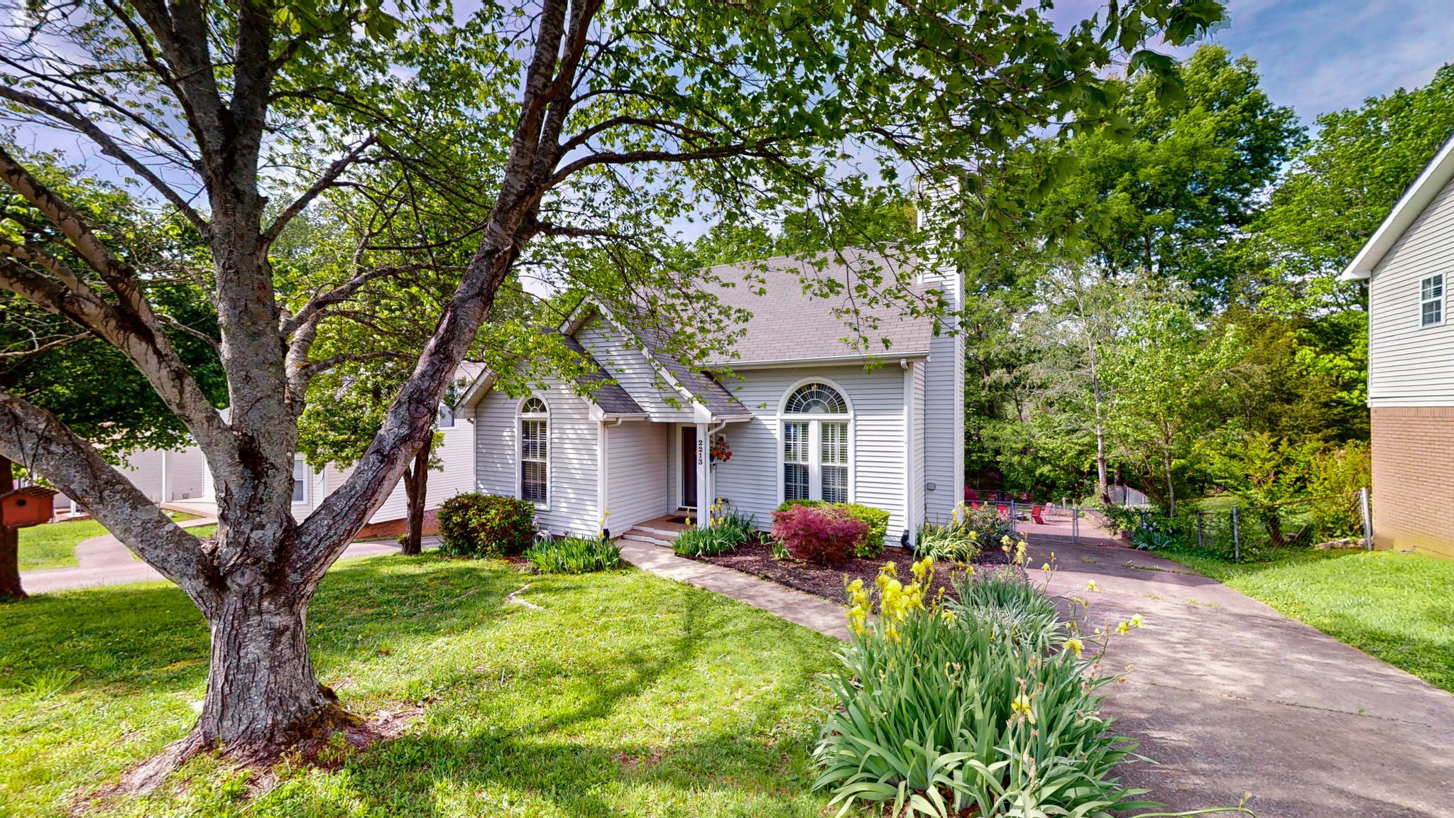 2213 Ladd Dr