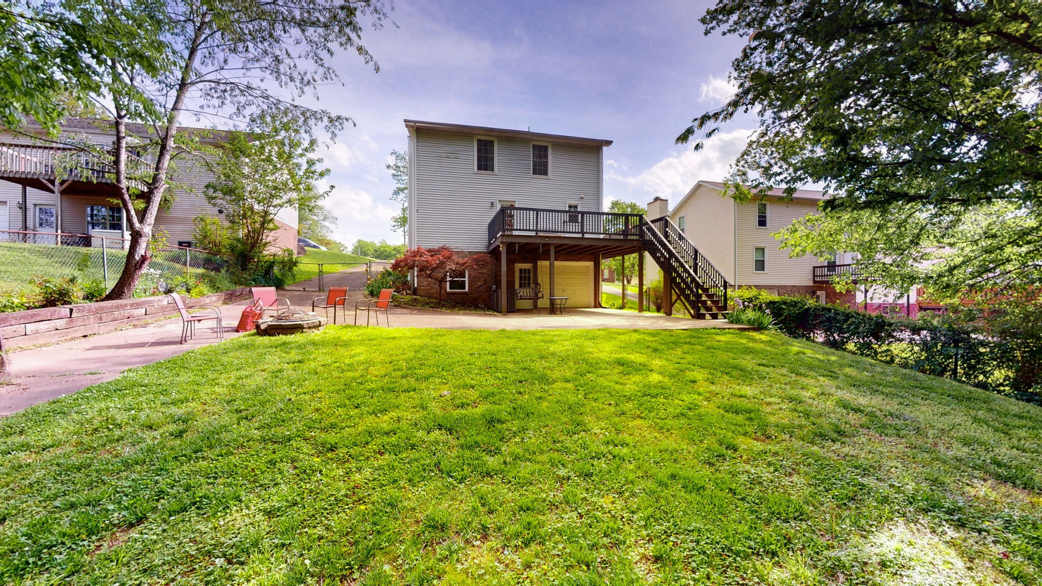 2213 Ladd Dr