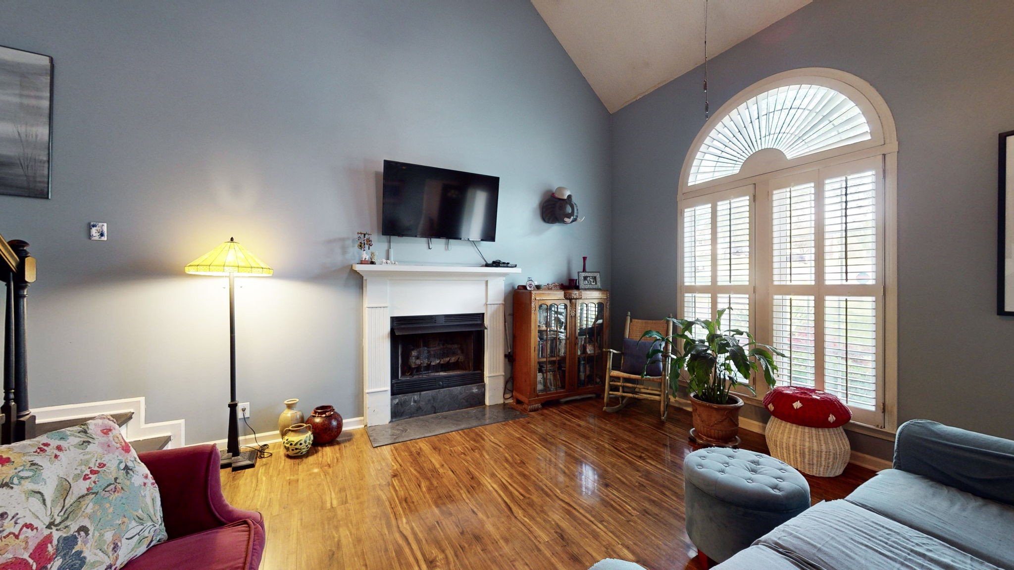 2213 Ladd Dr