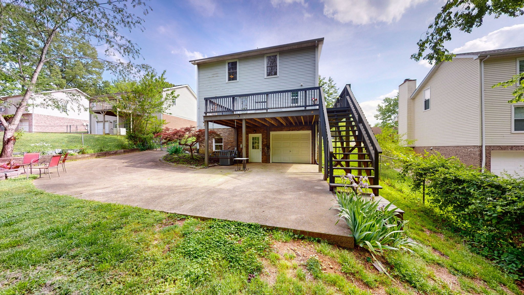 2213 Ladd Dr