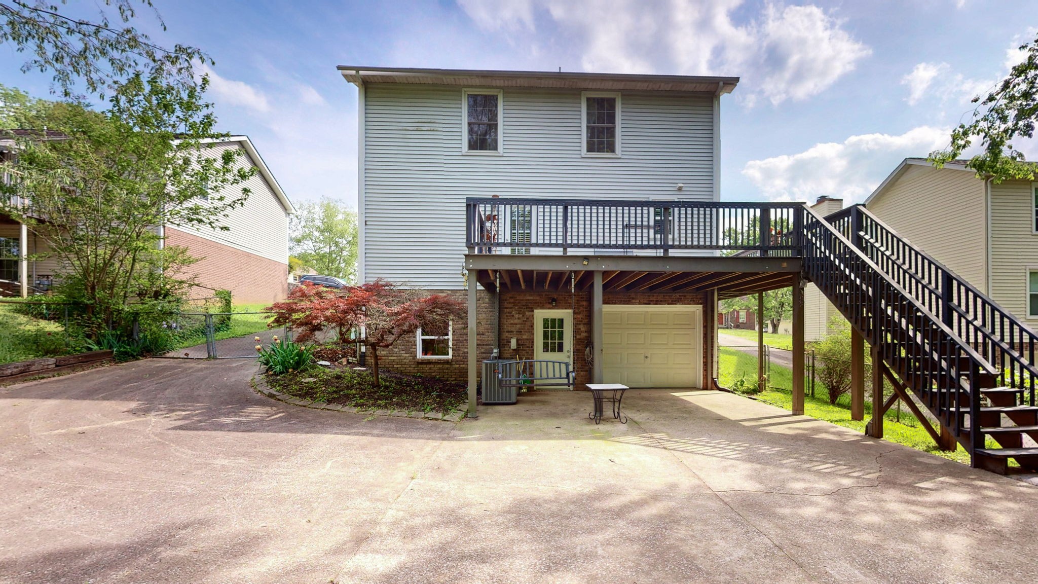 2213 Ladd Dr