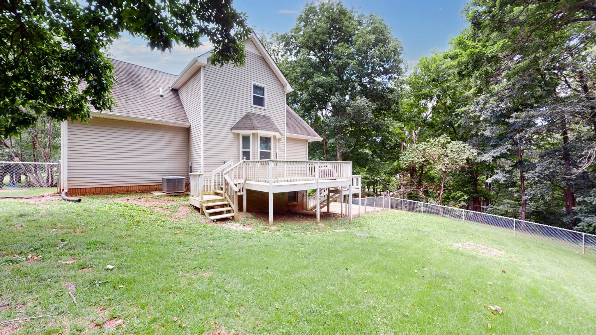 3510 Clearwater Dr