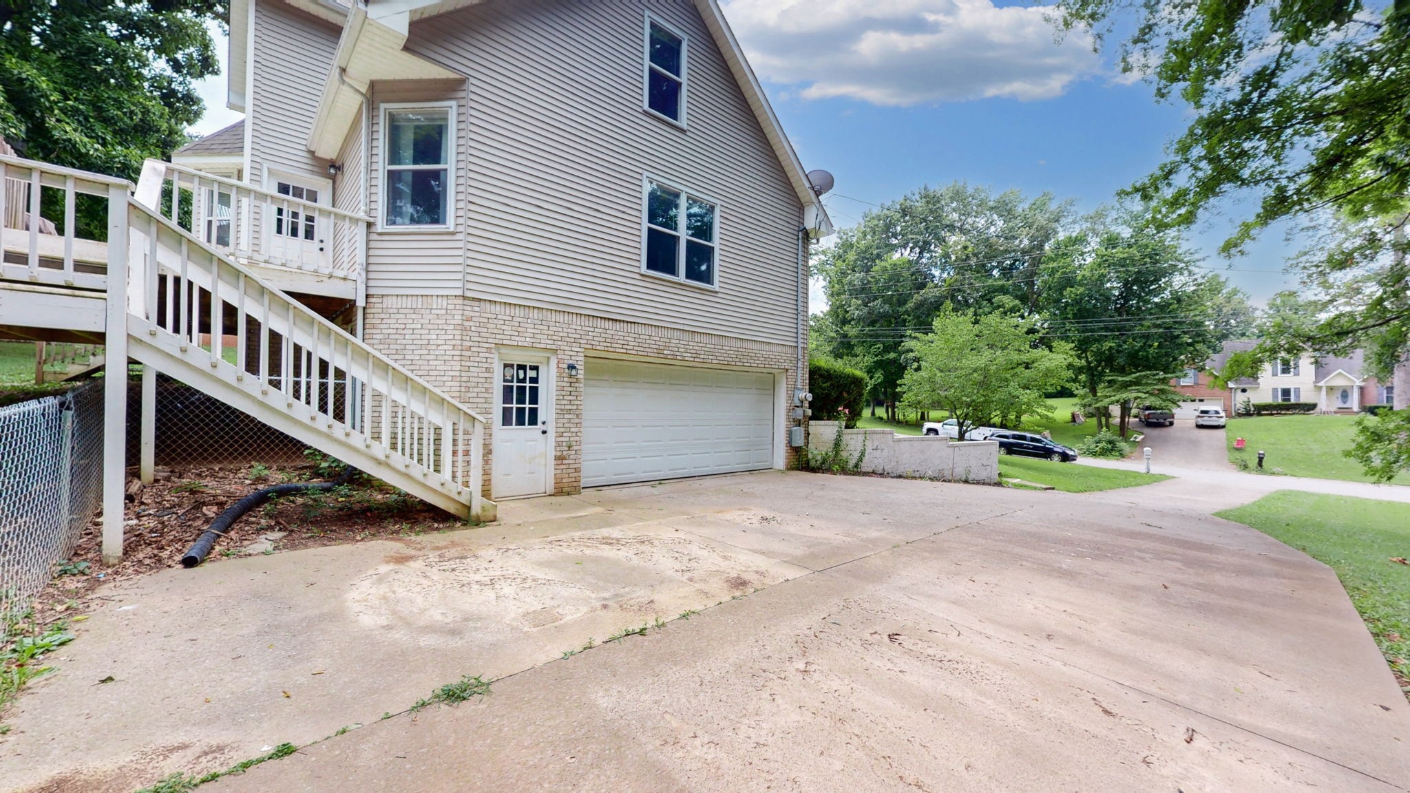 3510 Clearwater Dr
