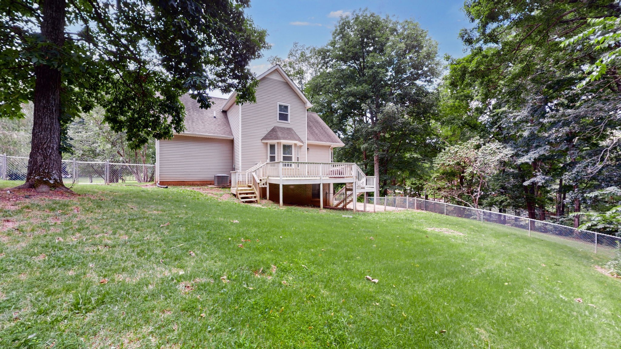 3510 Clearwater Dr