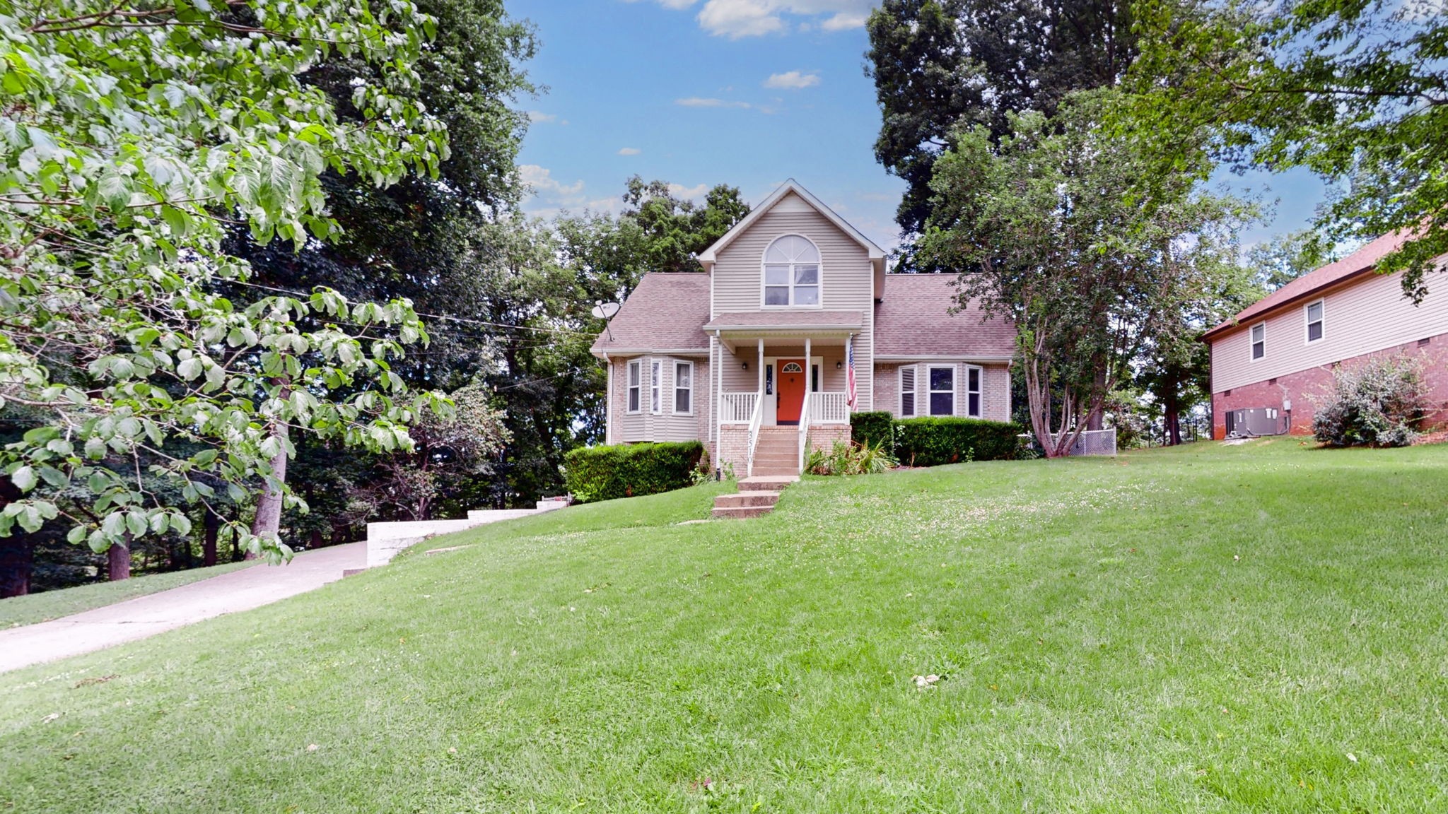 3510 Clearwater Dr