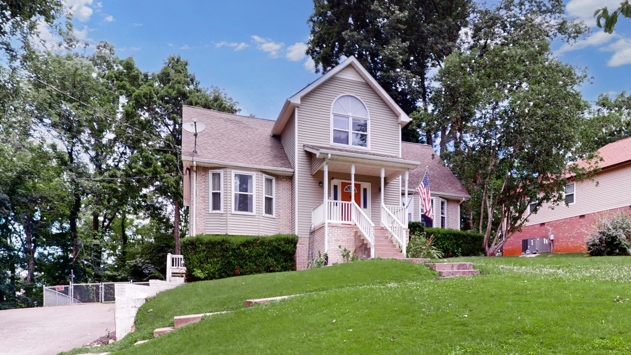 3510 Clearwater Dr