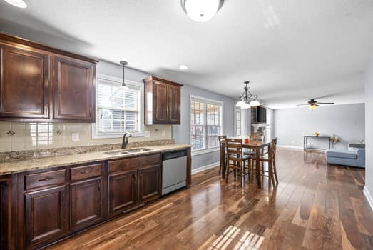 734 Sleek Fox Dr