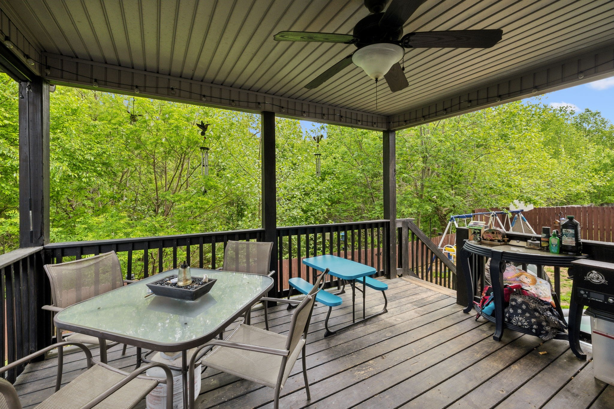 435 Leslie Wood Dr