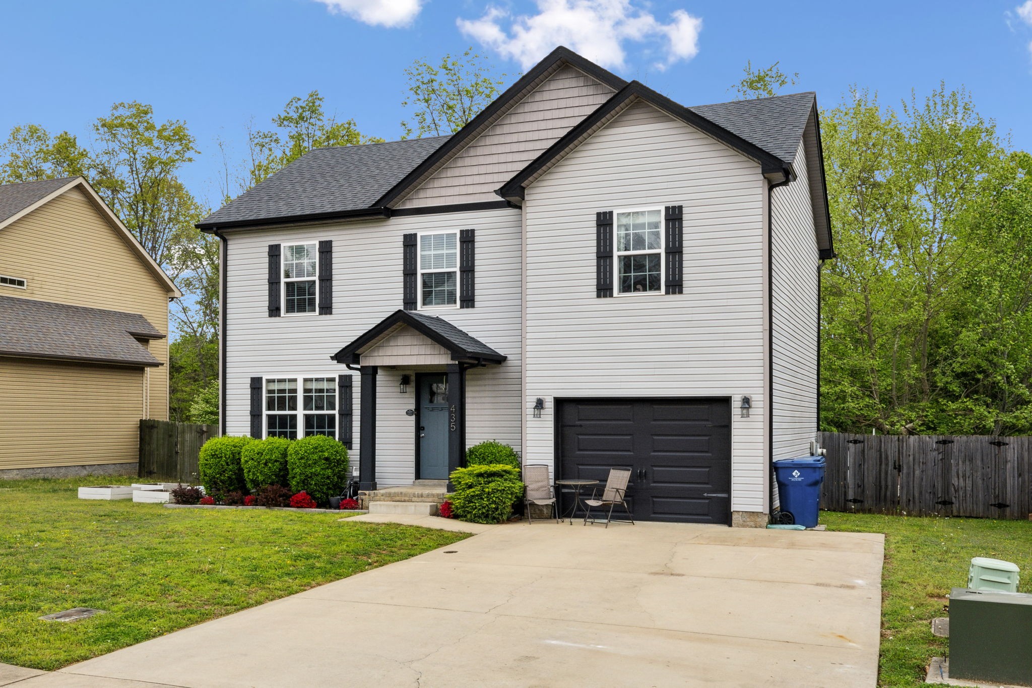435 Leslie Wood Dr
