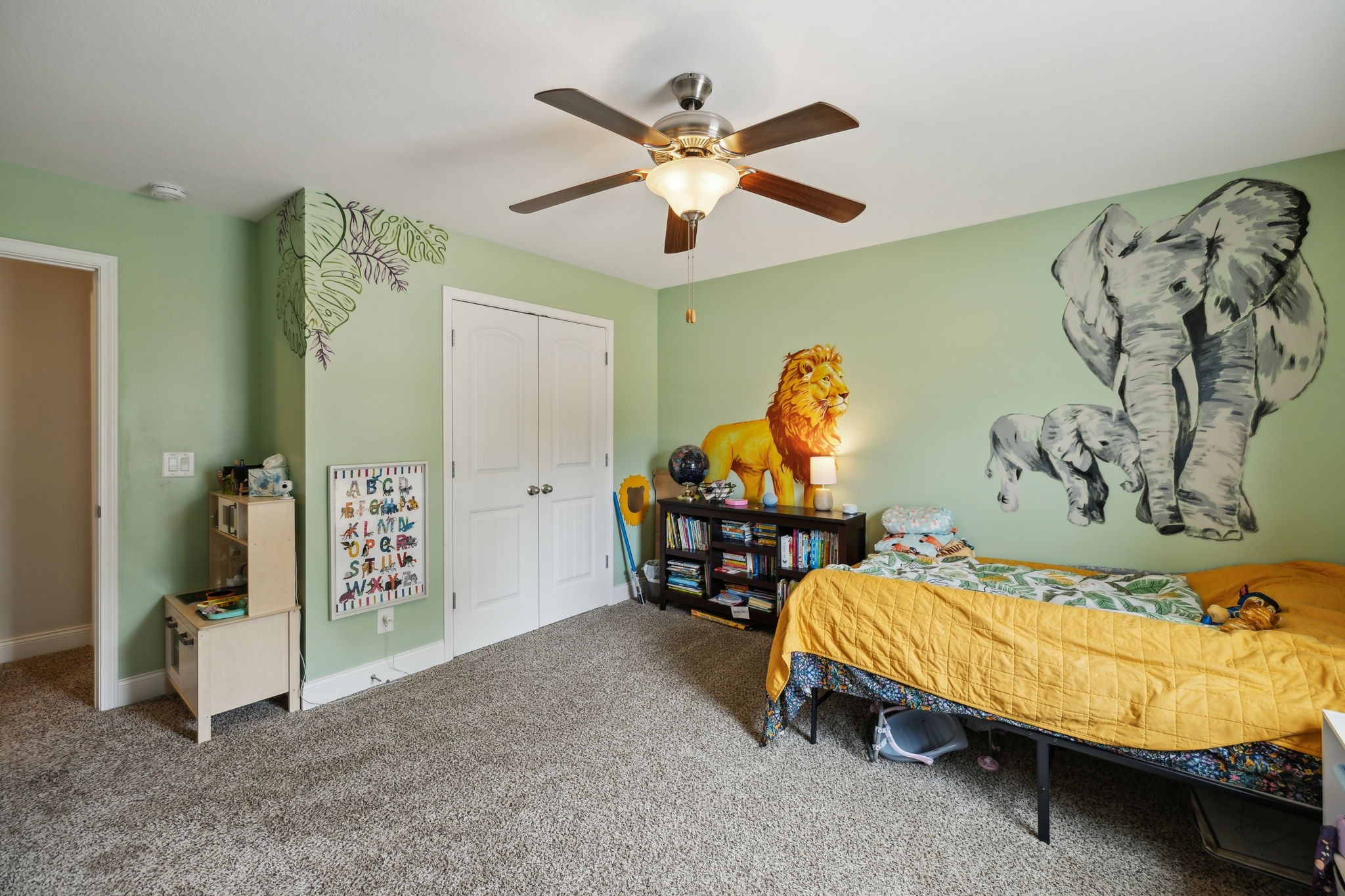 435 Leslie Wood Dr