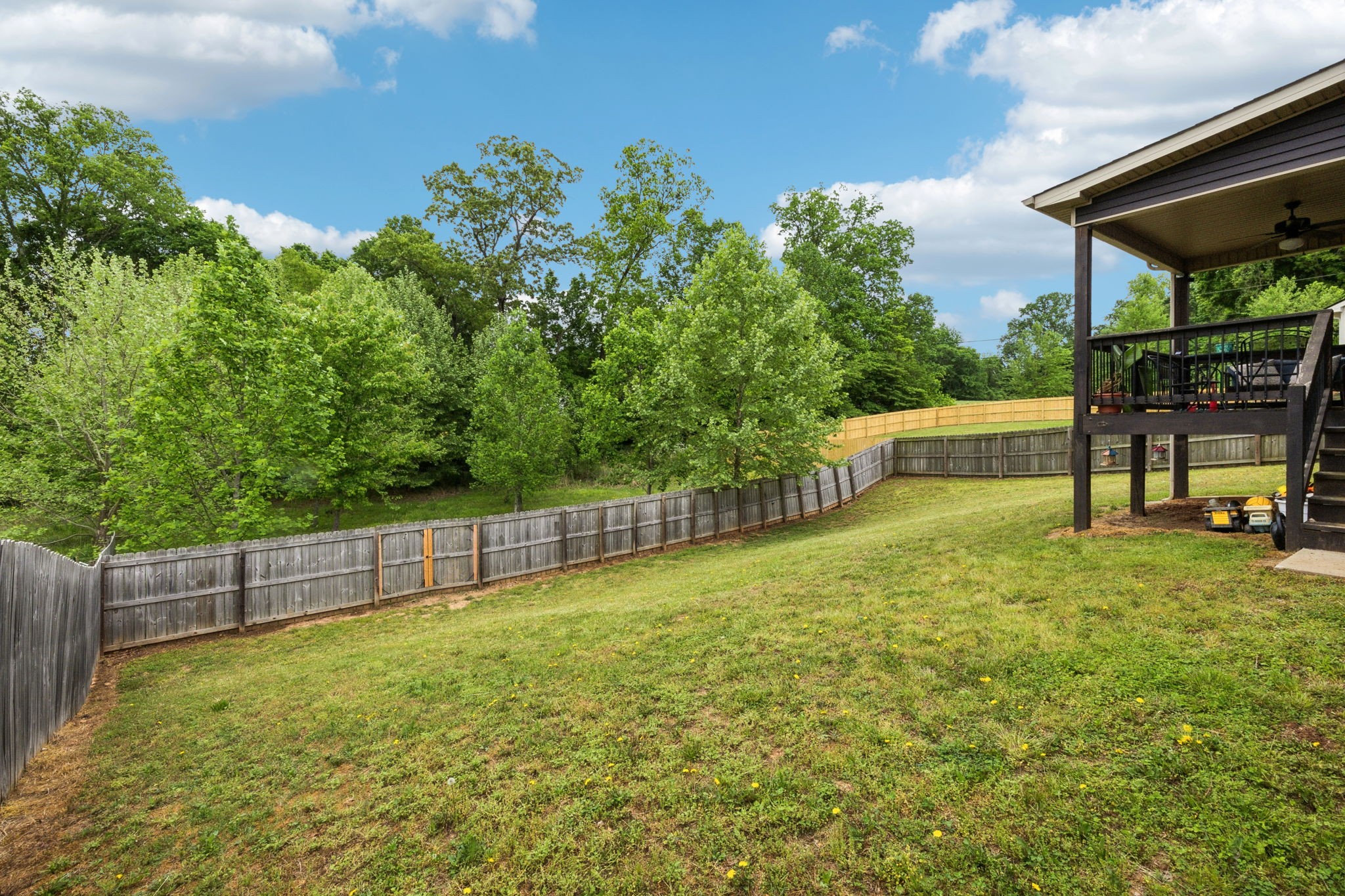 1305 Harmon Ln