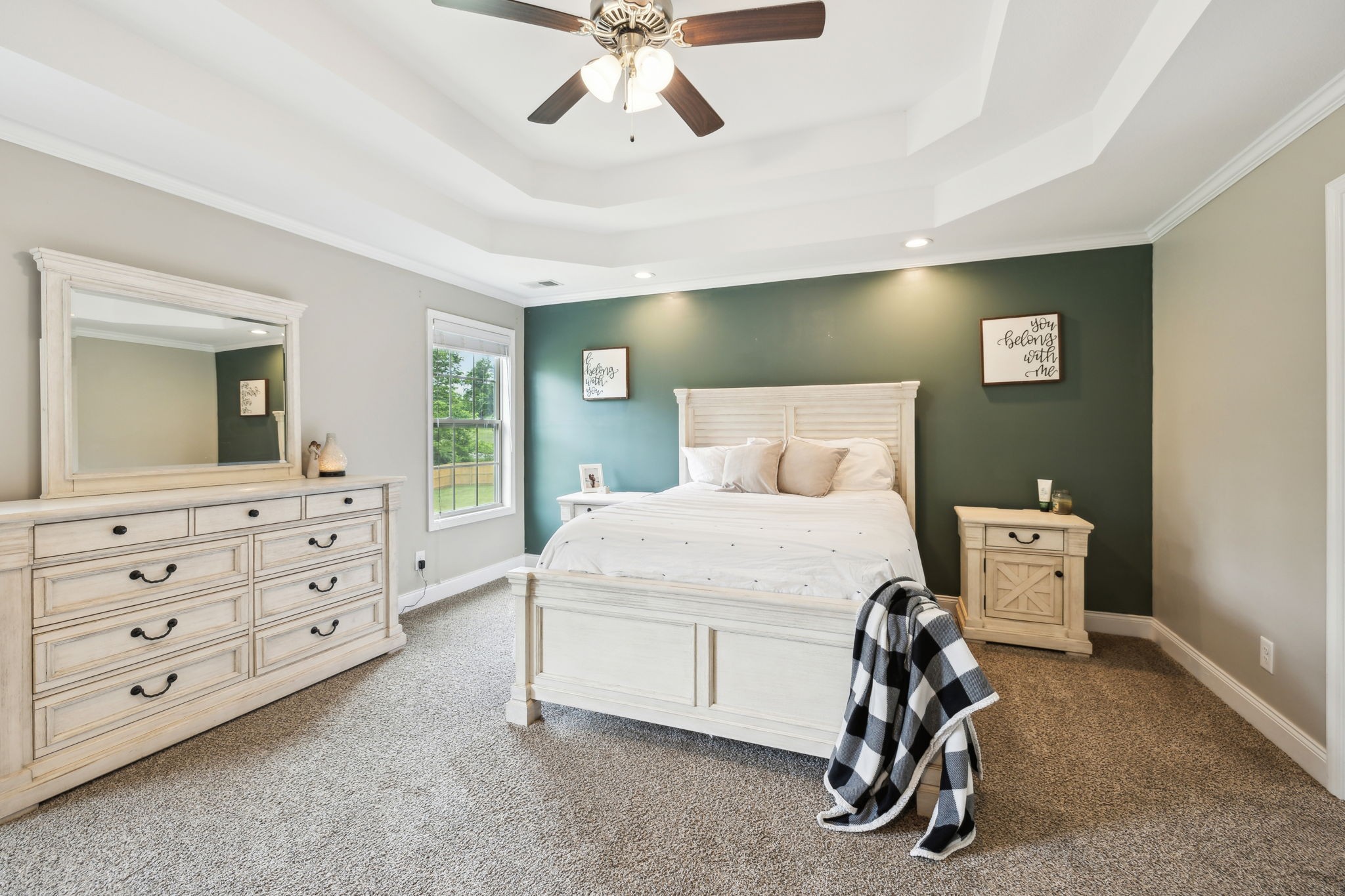 1305 Harmon Ln