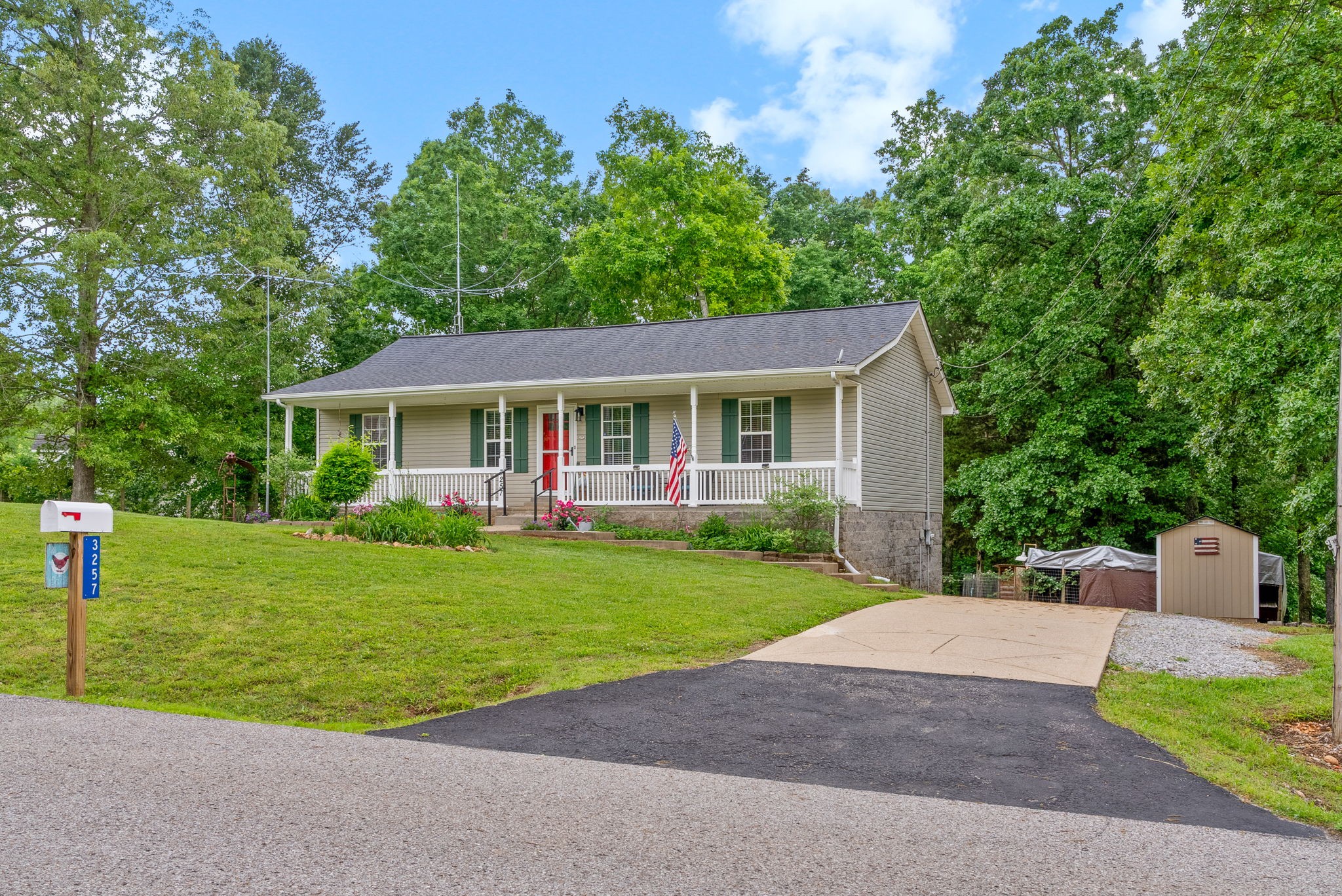 3257 Backridge Rd