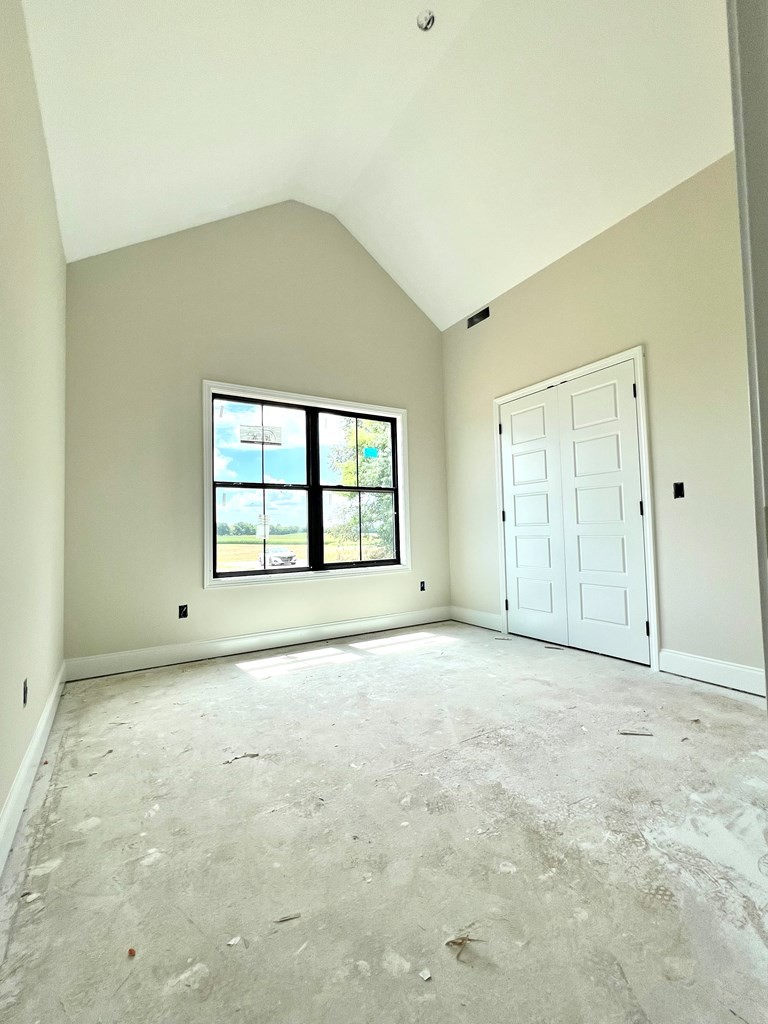 13 DICKINSON RD