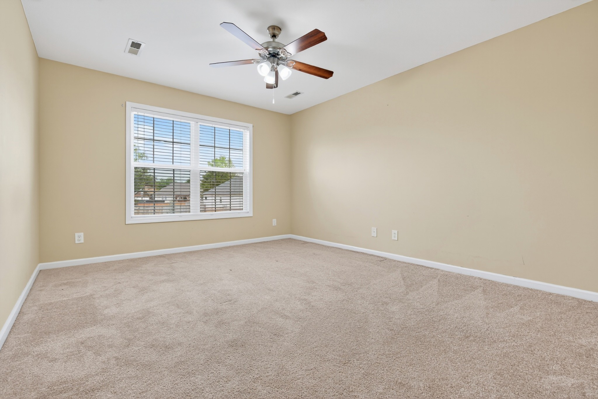 3876 Rhonda Ct