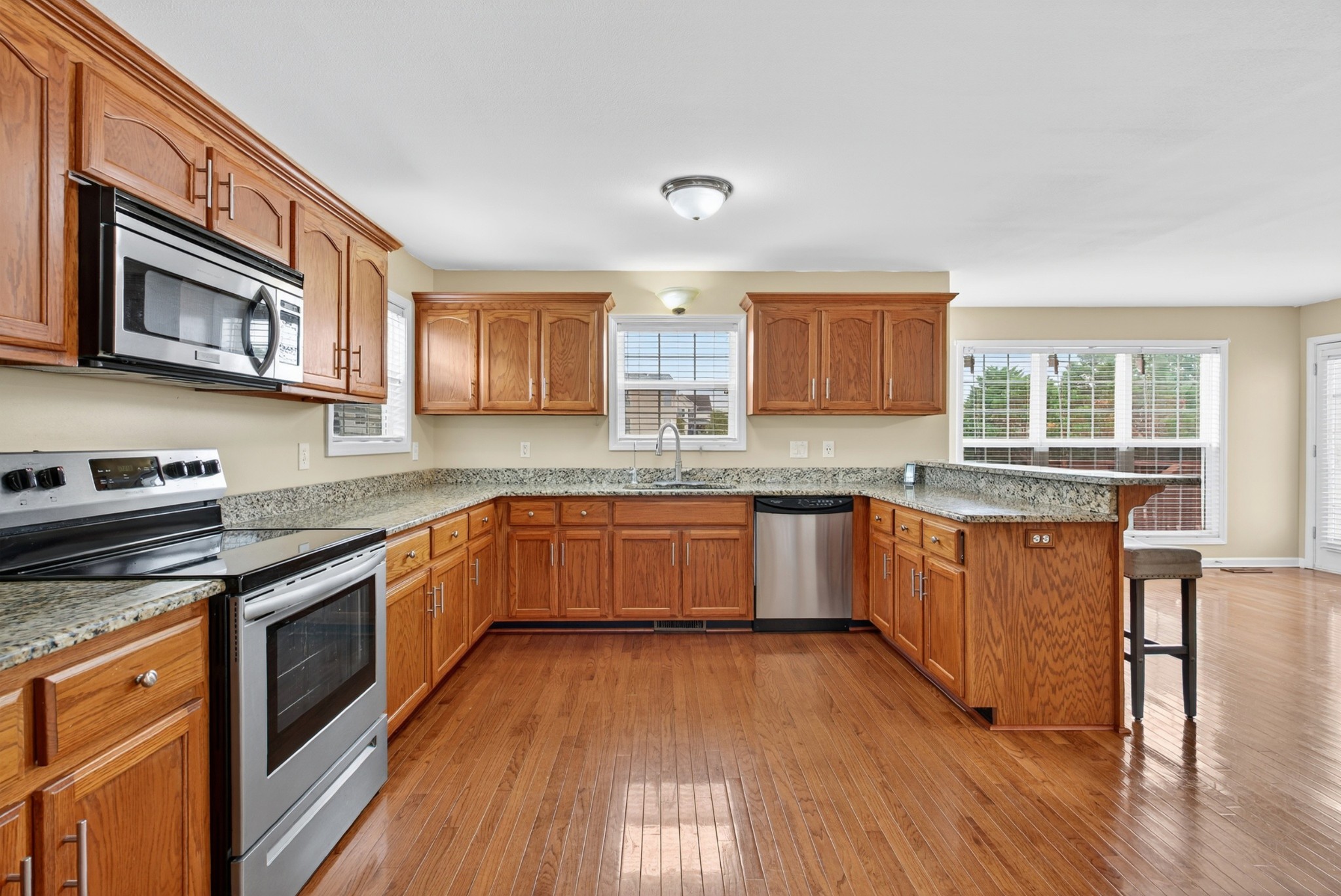 3876 Rhonda Ct