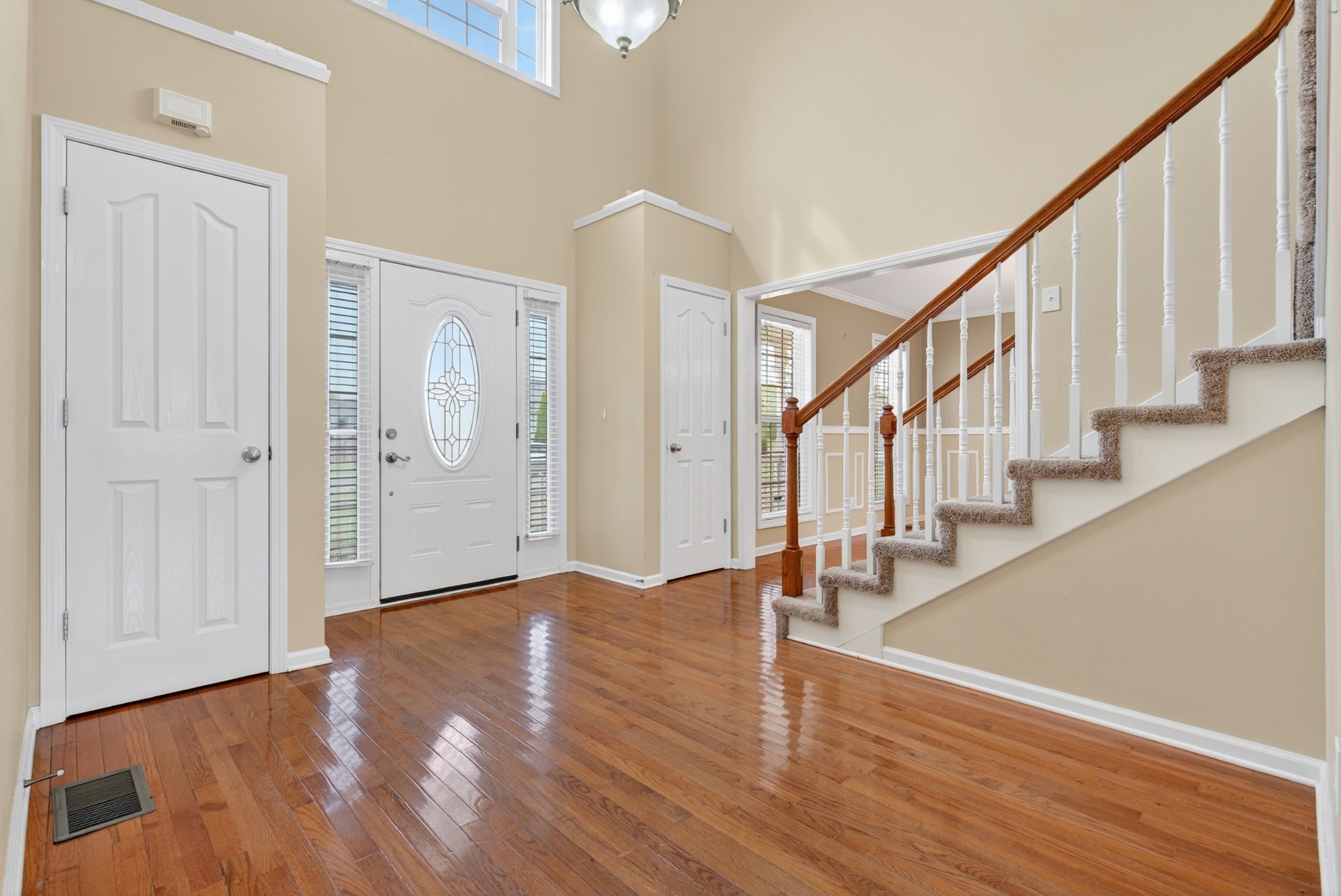 3876 Rhonda Ct