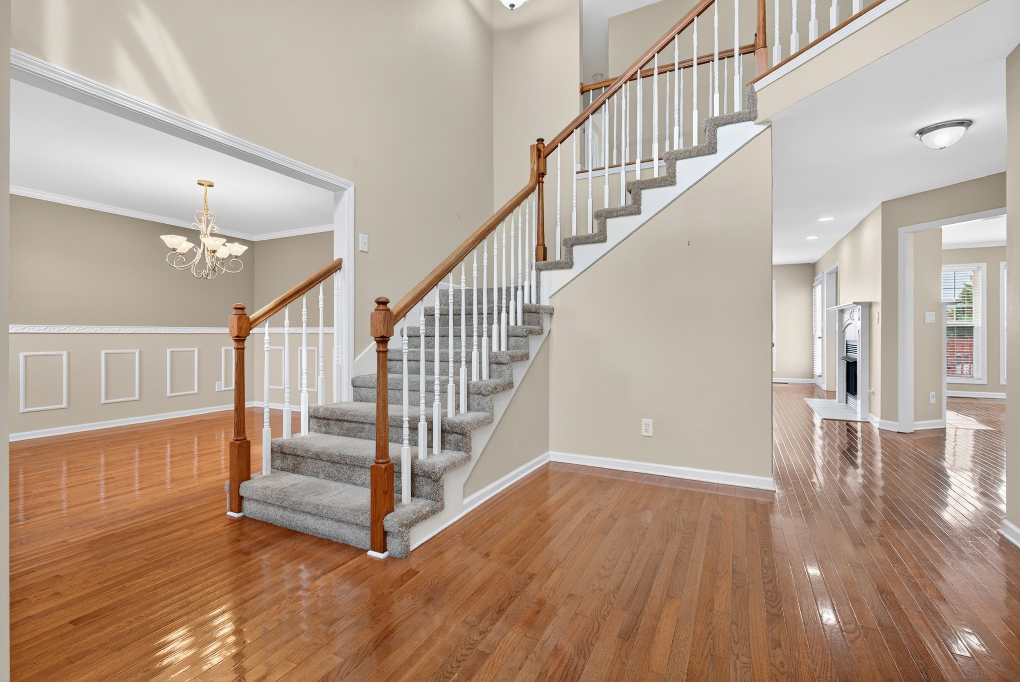 3876 Rhonda Ct
