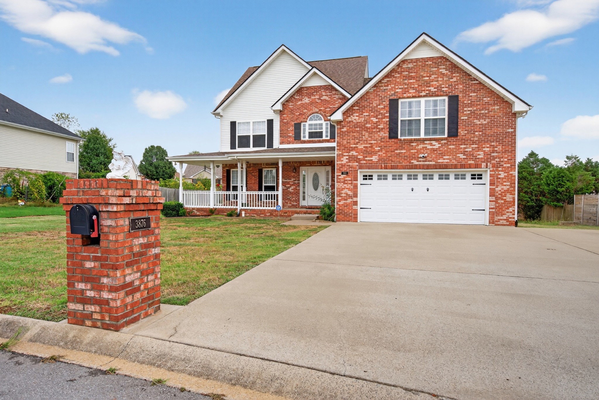 3876 Rhonda Ct