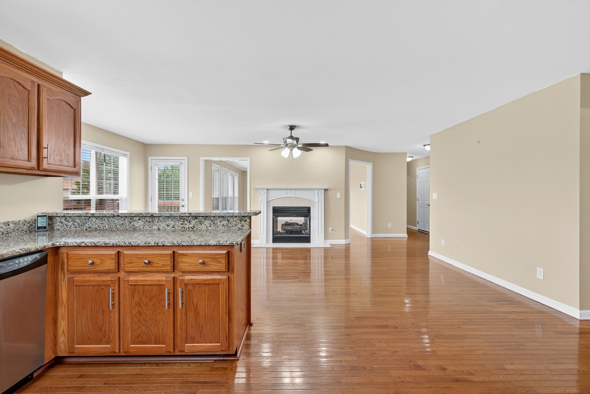 3876 Rhonda Ct