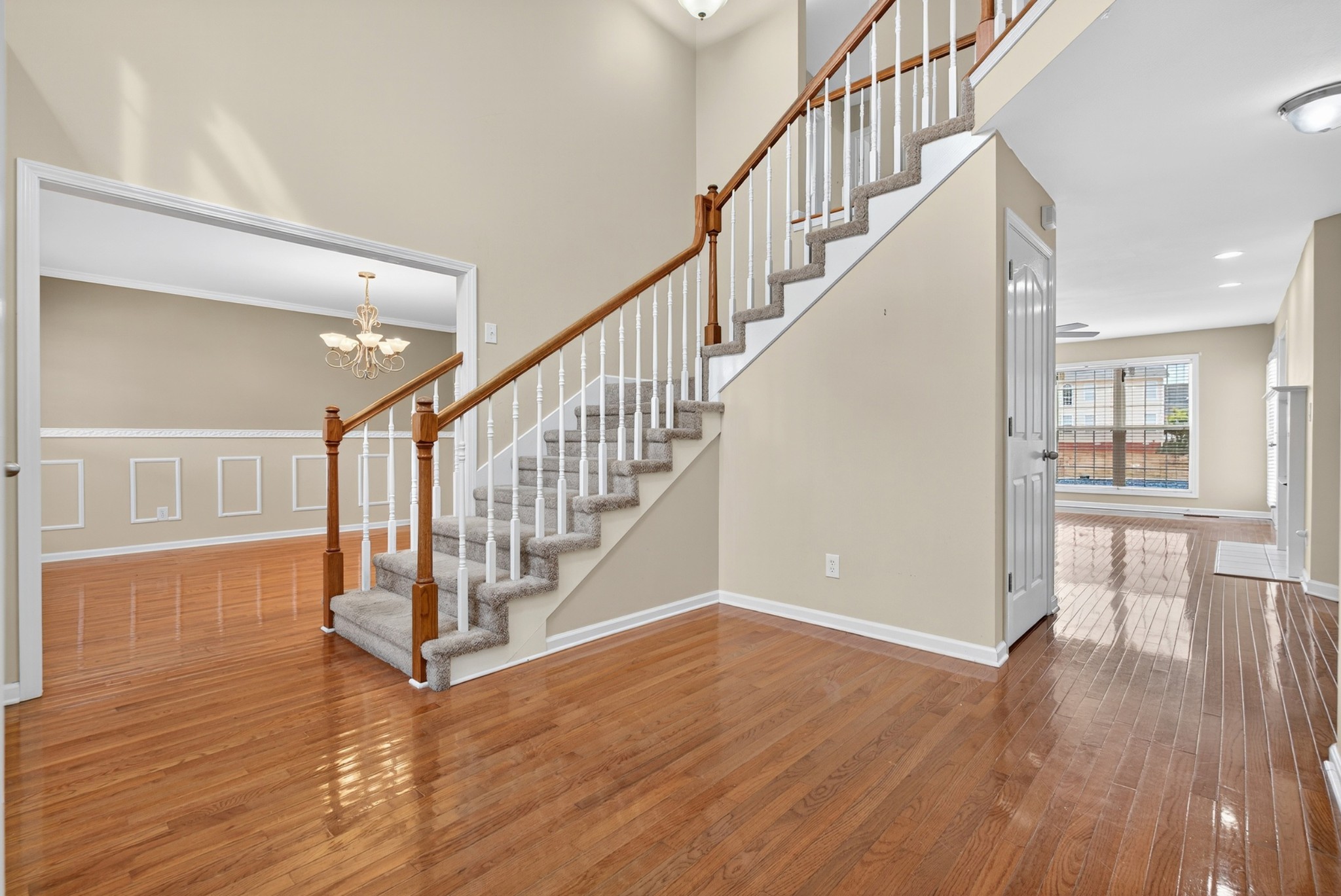 3876 Rhonda Ct
