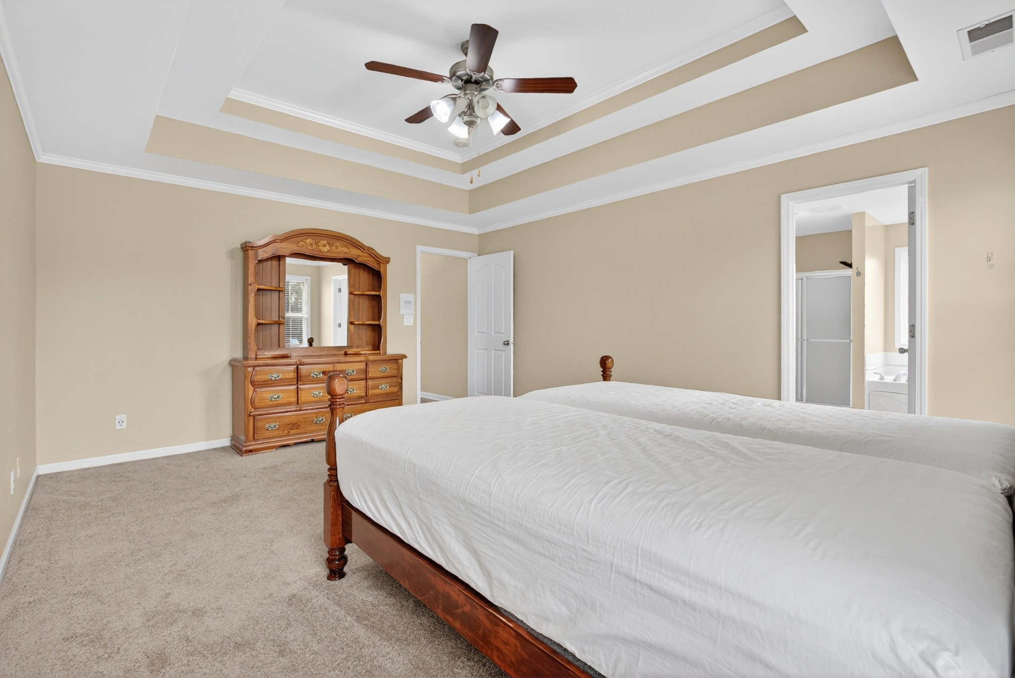 3876 Rhonda Ct