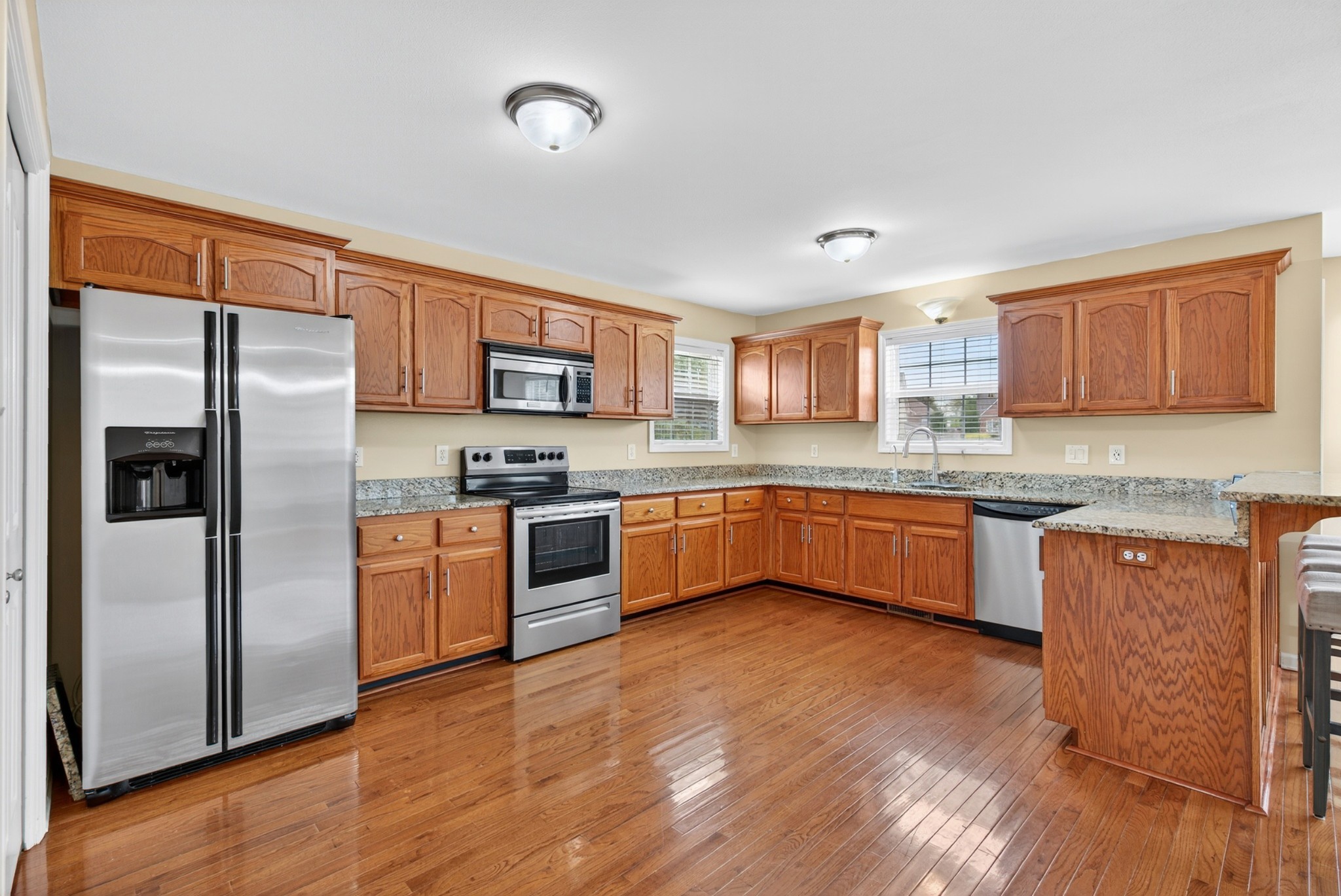 3876 Rhonda Ct
