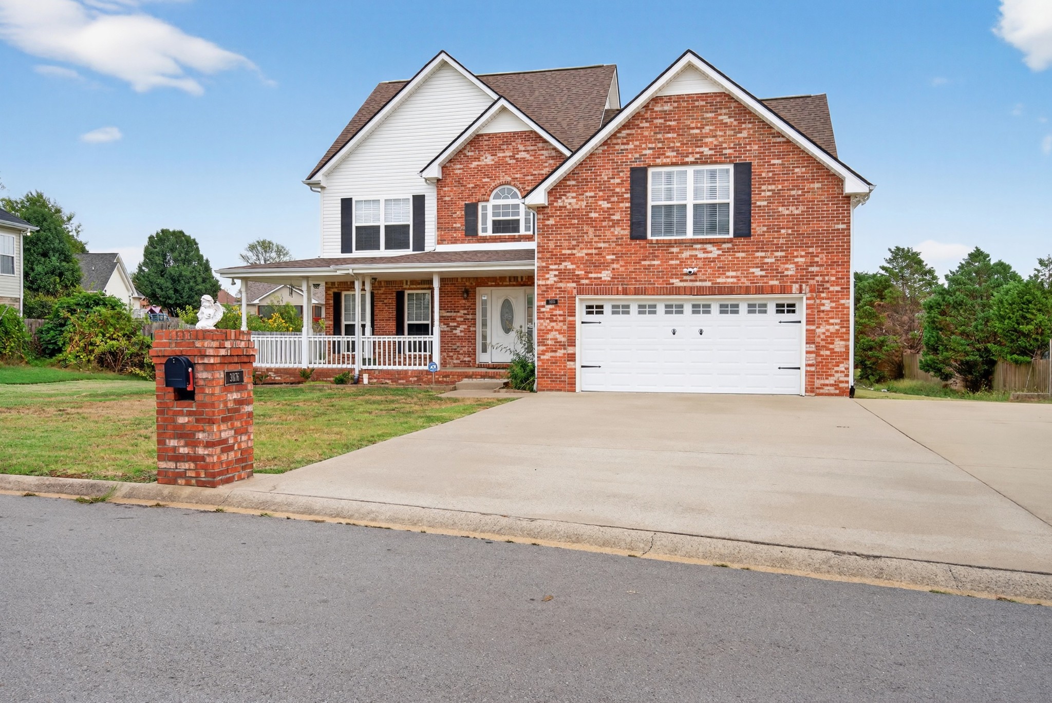 3876 Rhonda Ct
