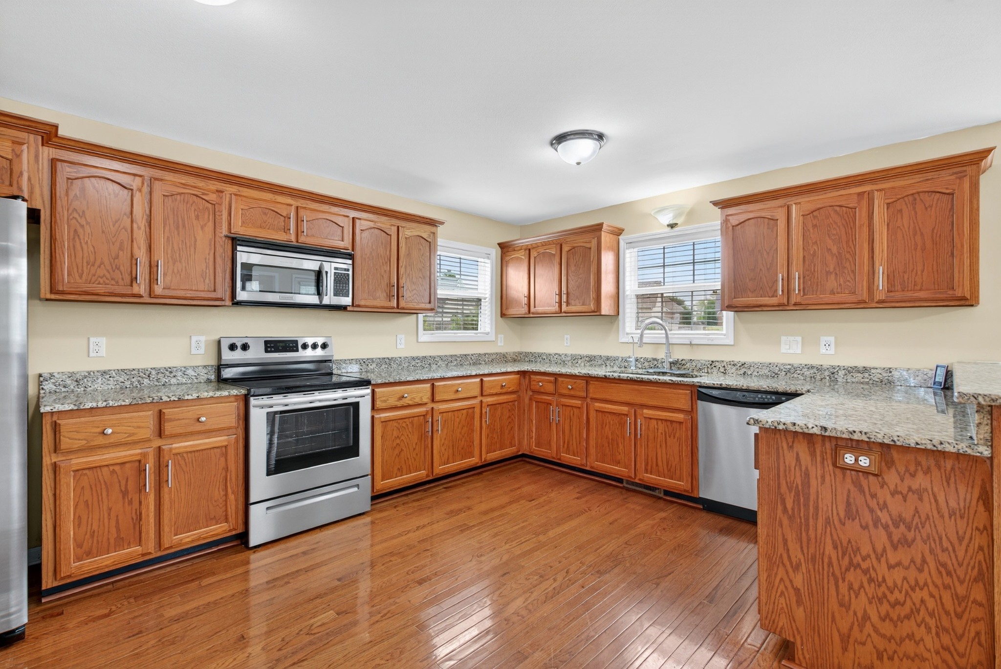 3876 Rhonda Ct