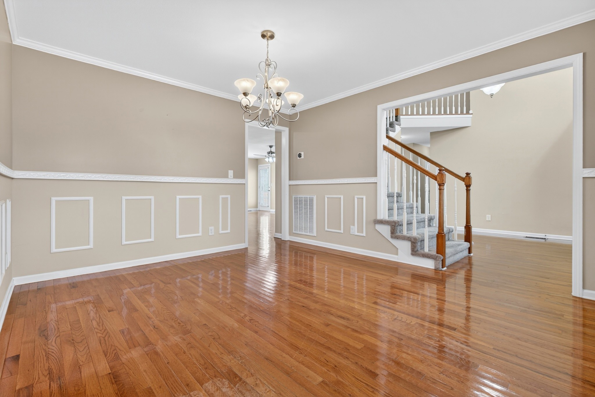 3876 Rhonda Ct