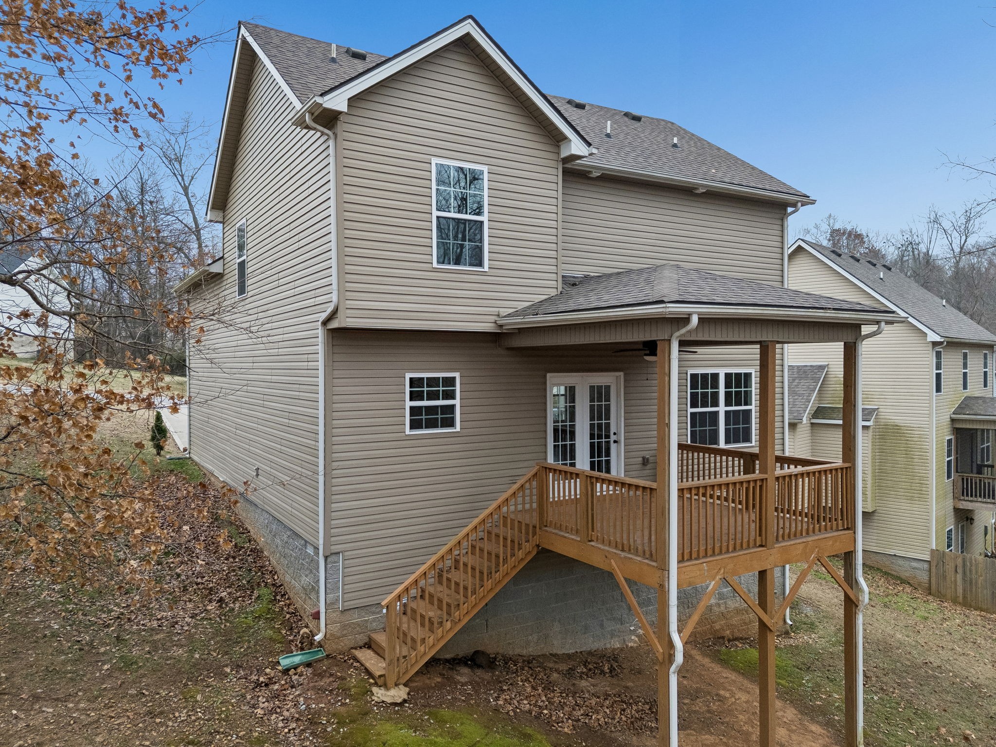 338 Chalet Cir