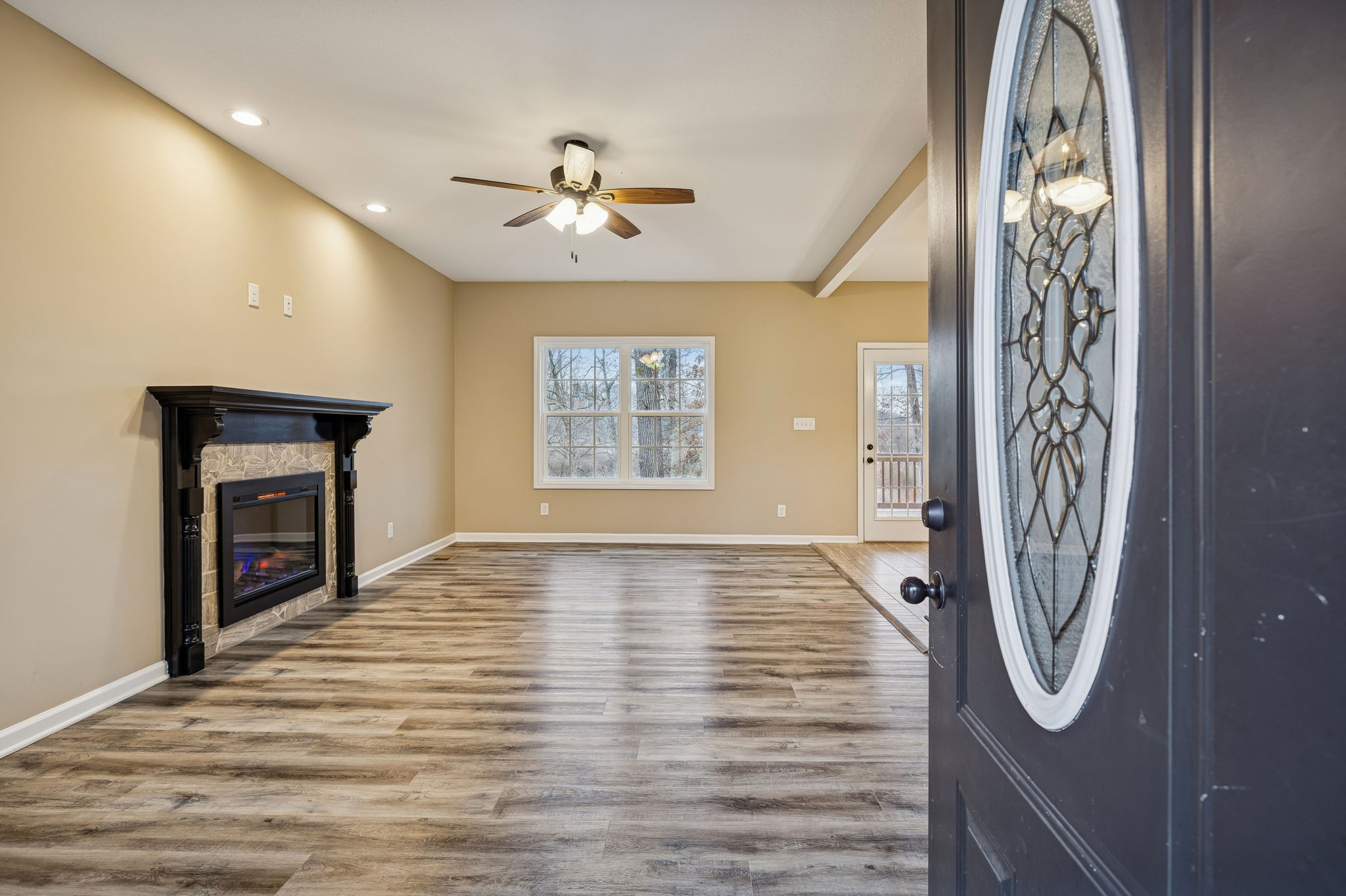 338 Chalet Cir