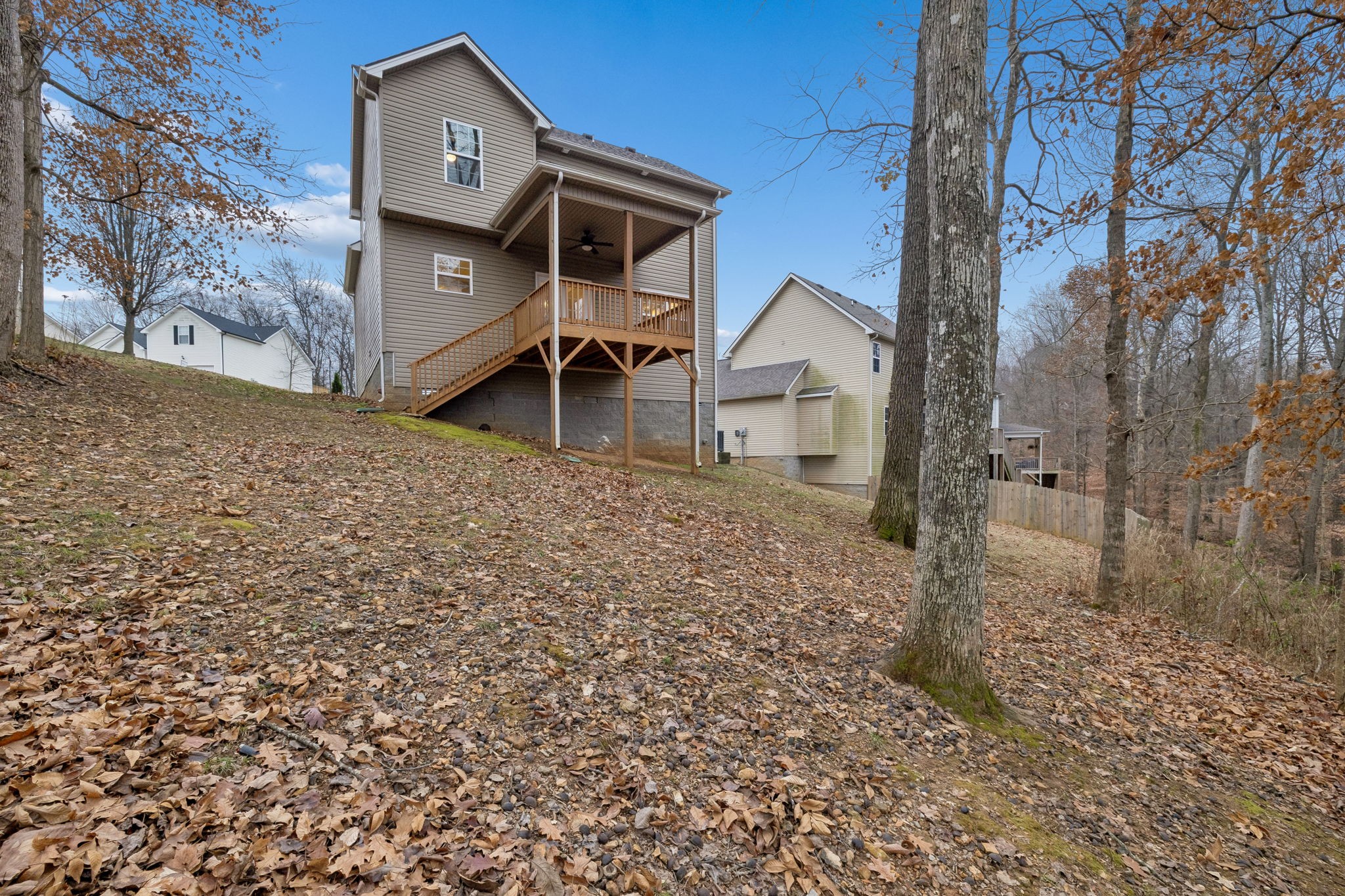 338 Chalet Cir
