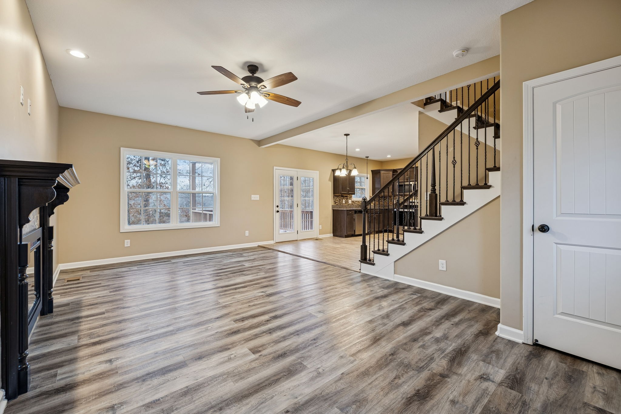 338 Chalet Cir