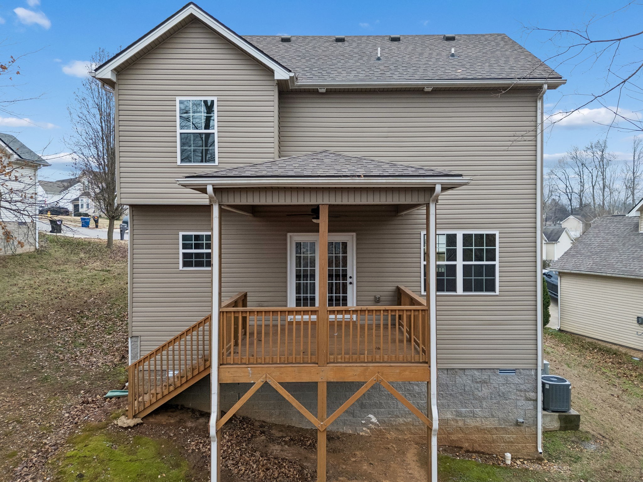 338 Chalet Cir