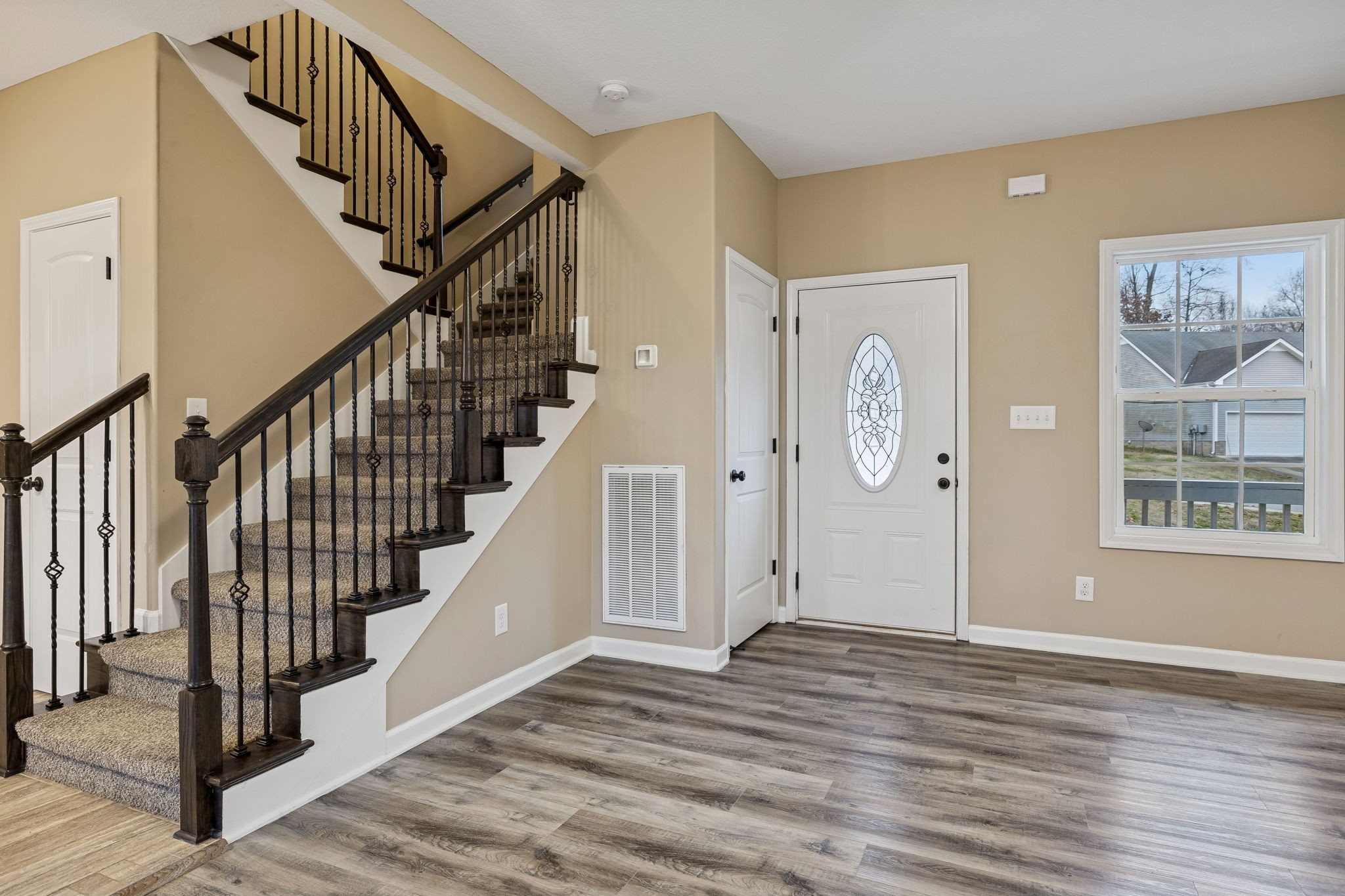 338 Chalet Cir