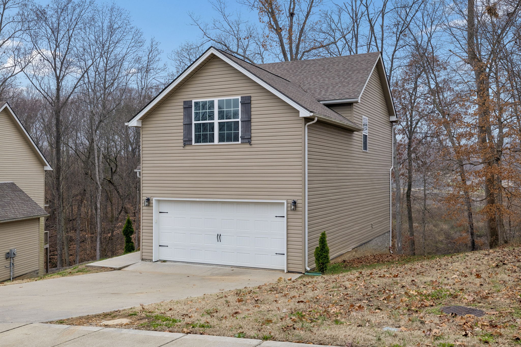 338 Chalet Cir