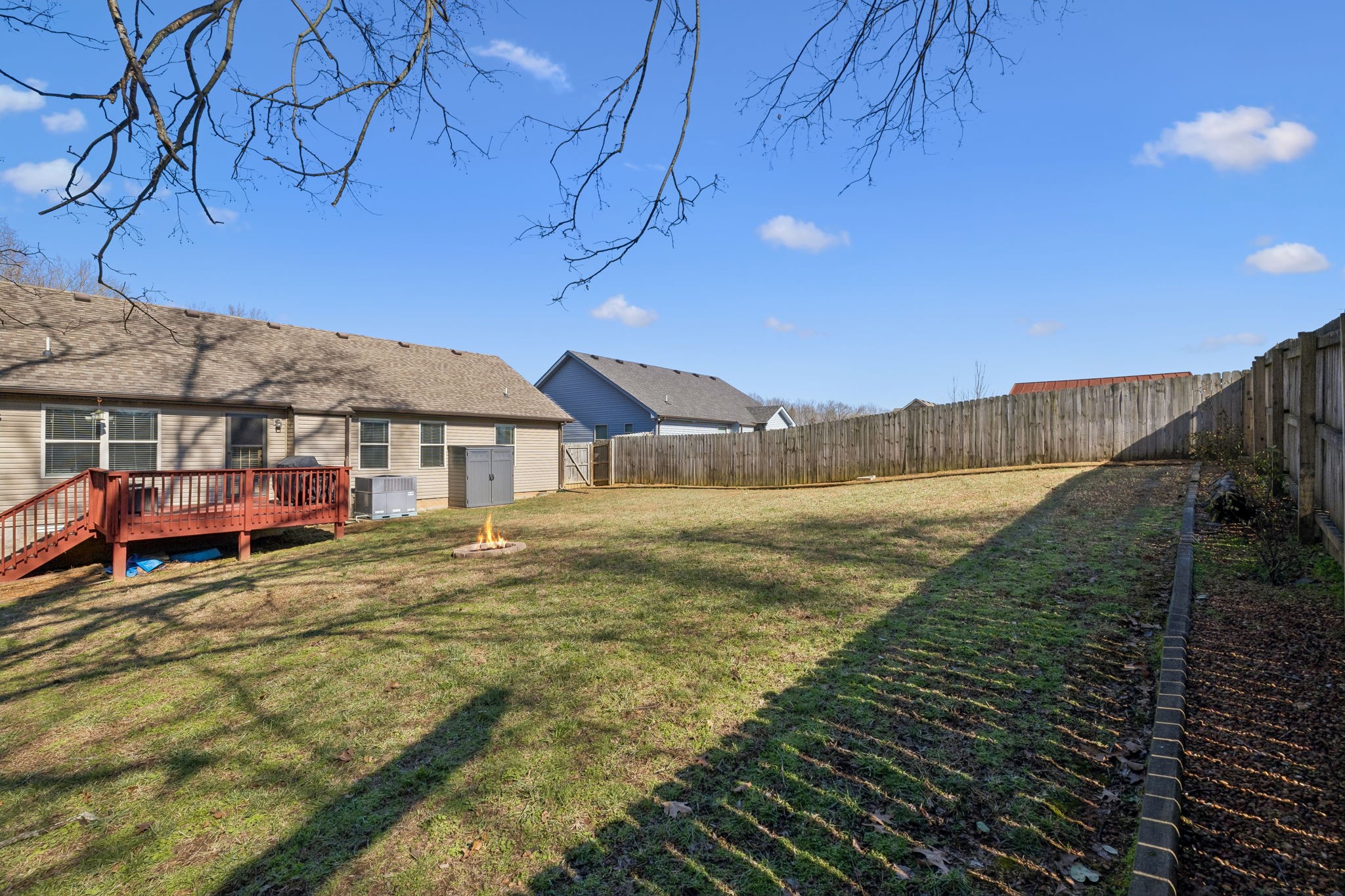 848 Shelton Cir