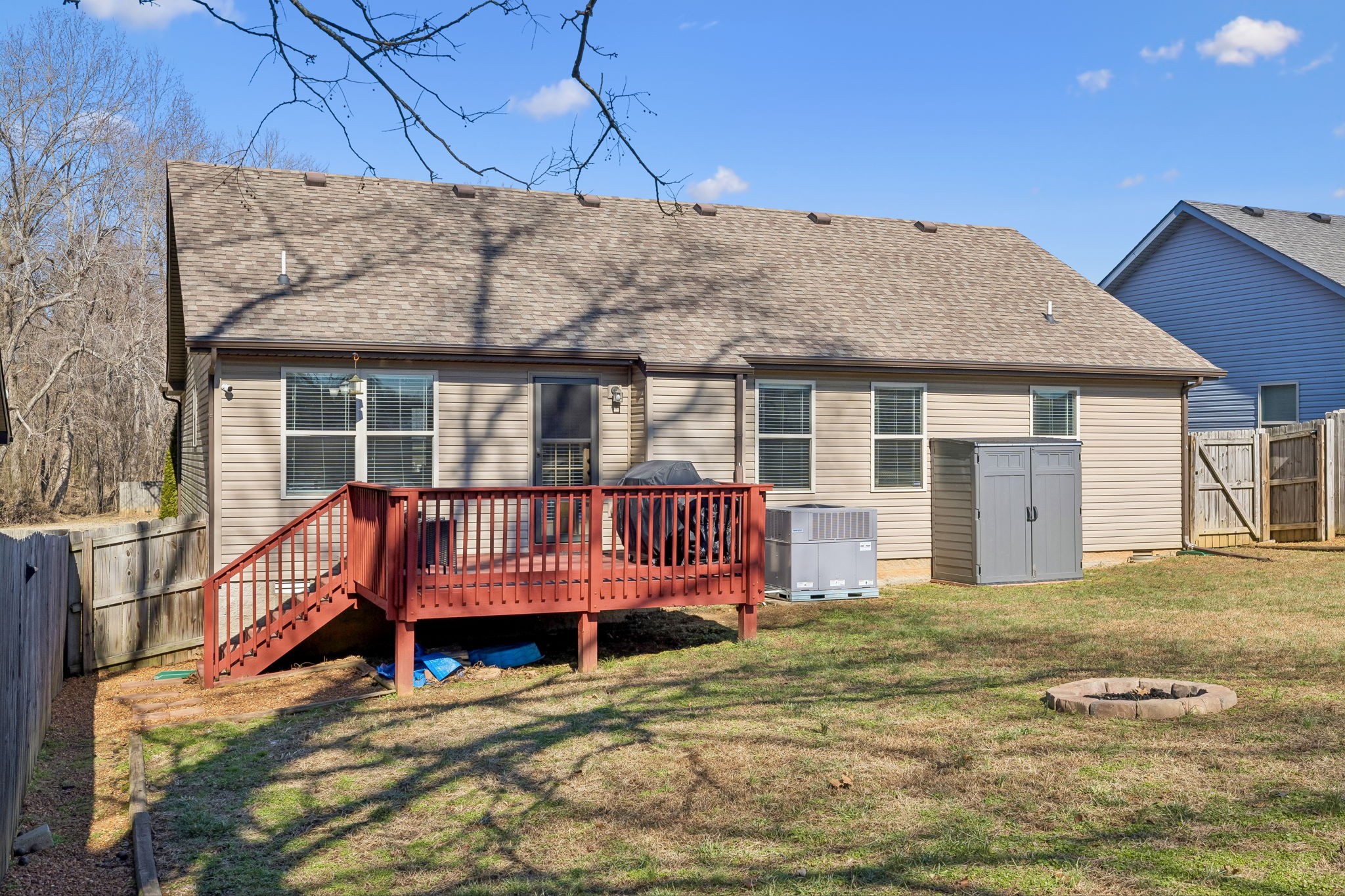 848 Shelton Cir