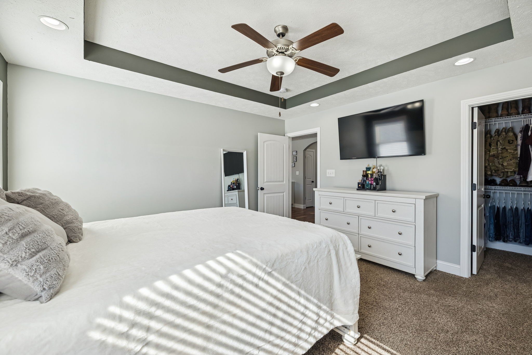 848 Shelton Cir