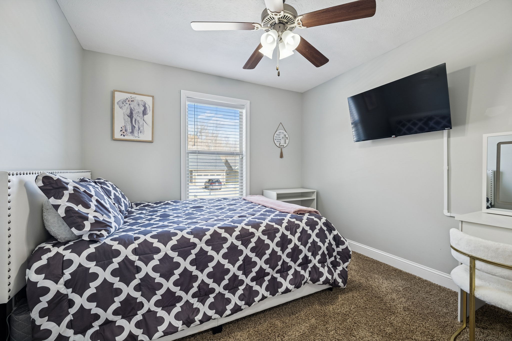 848 Shelton Cir