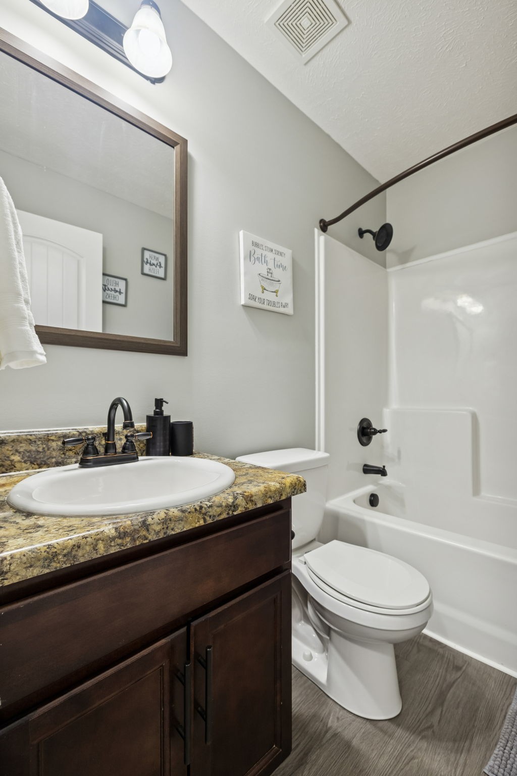 848 Shelton Cir