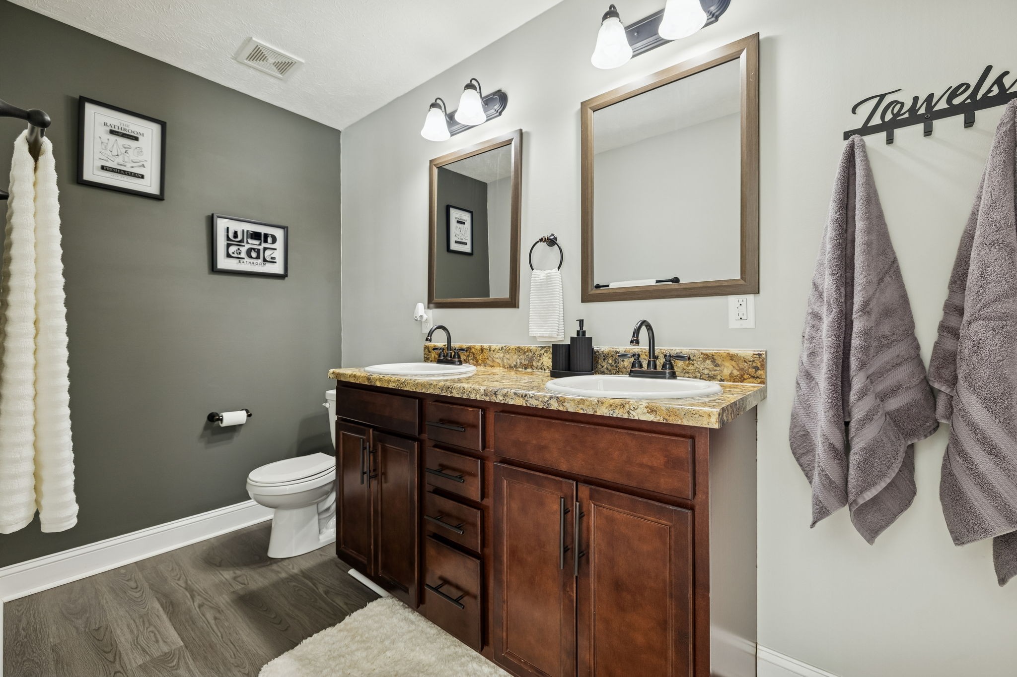 848 Shelton Cir