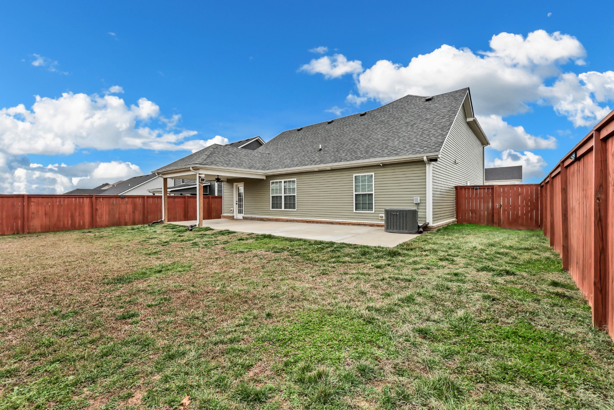 1110 Whitney Dr