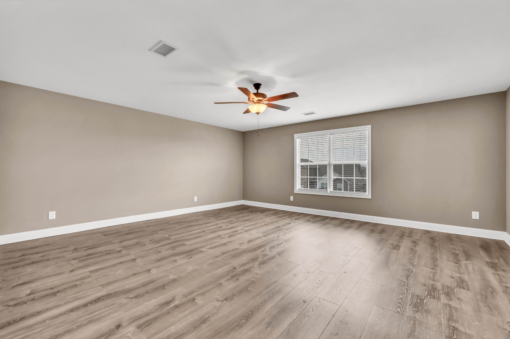 1110 Whitney Dr