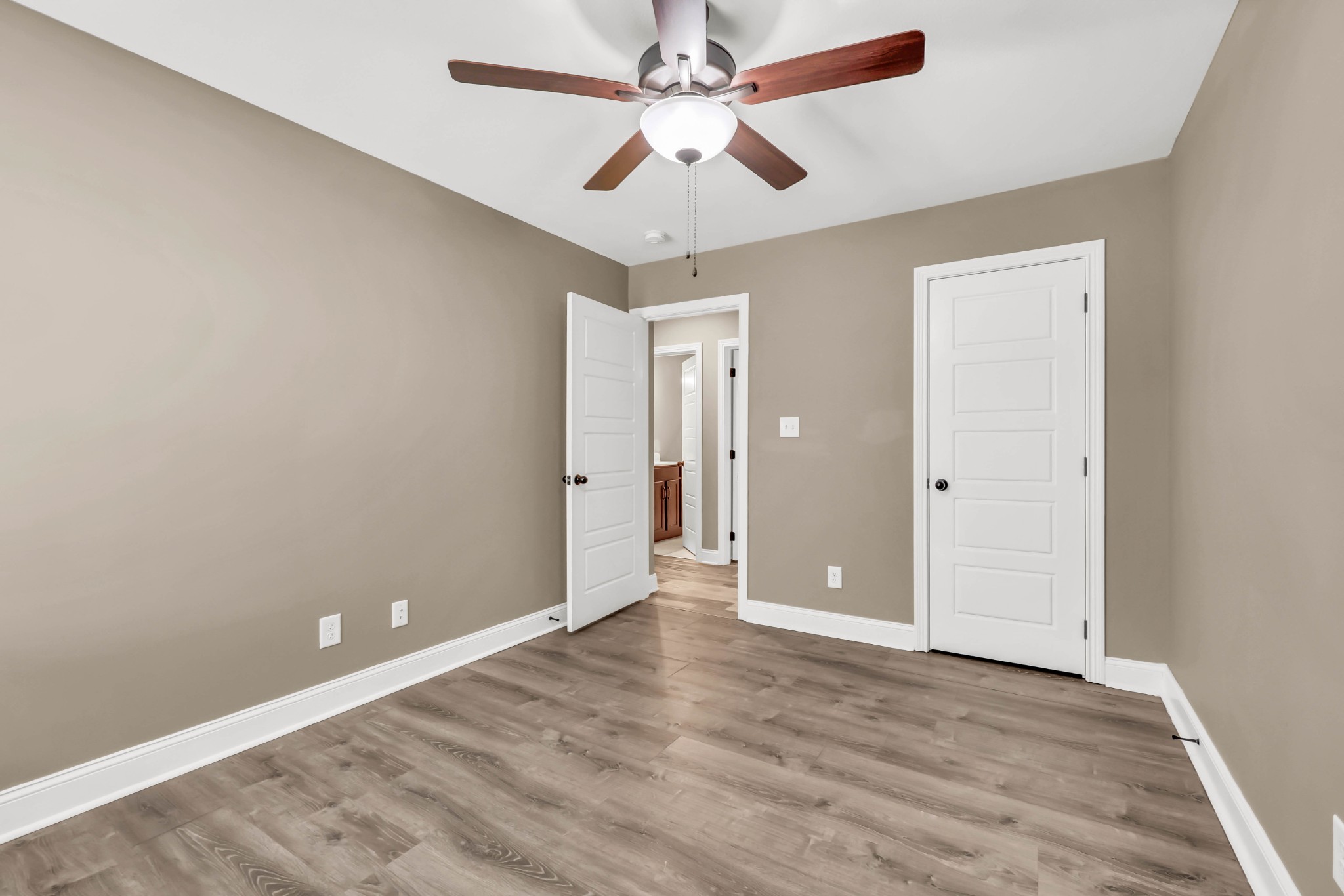 1110 Whitney Dr