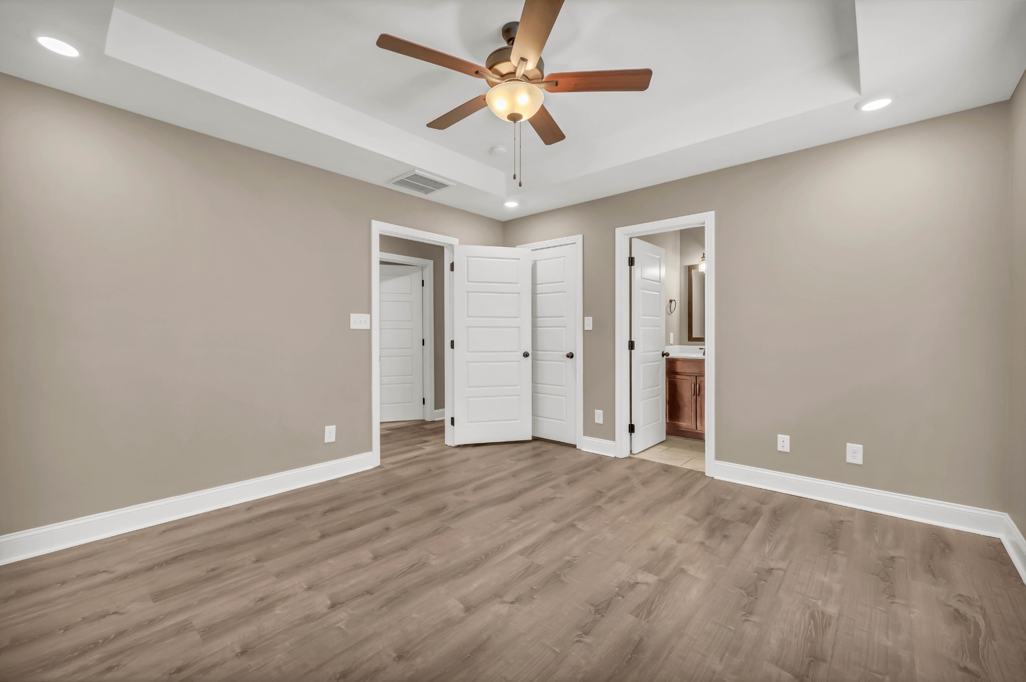 1110 Whitney Dr