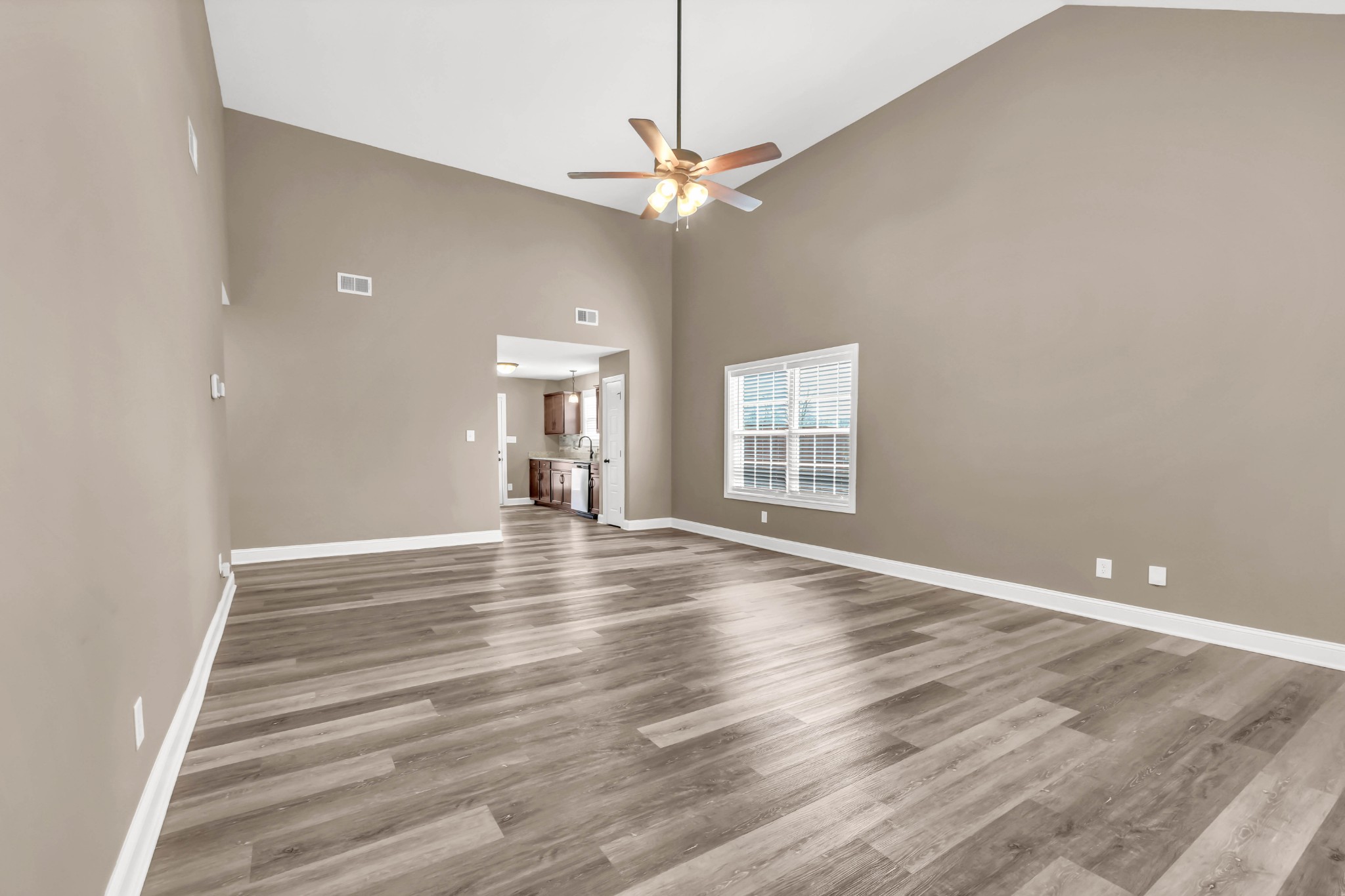 1110 Whitney Dr