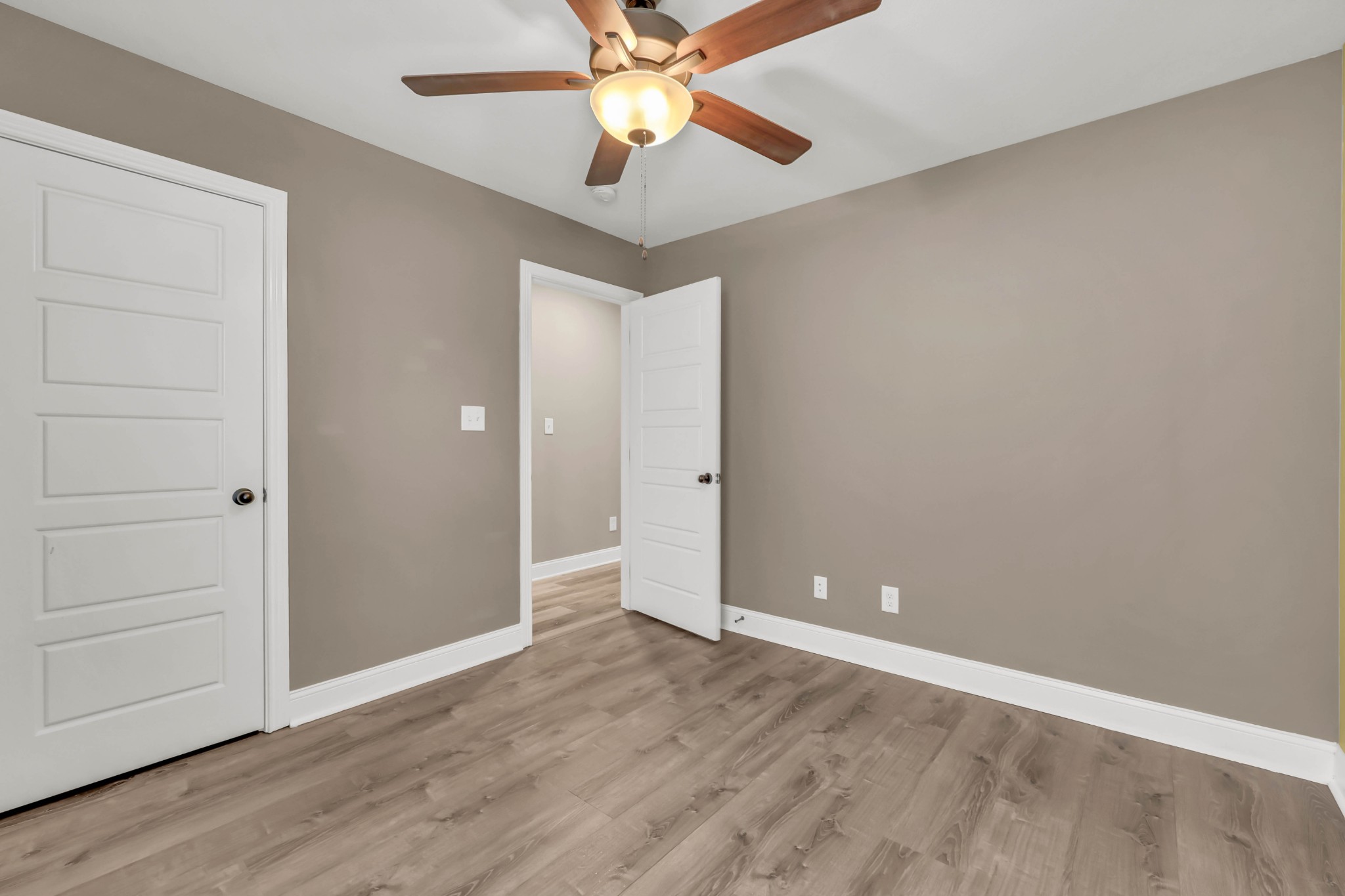 1110 Whitney Dr